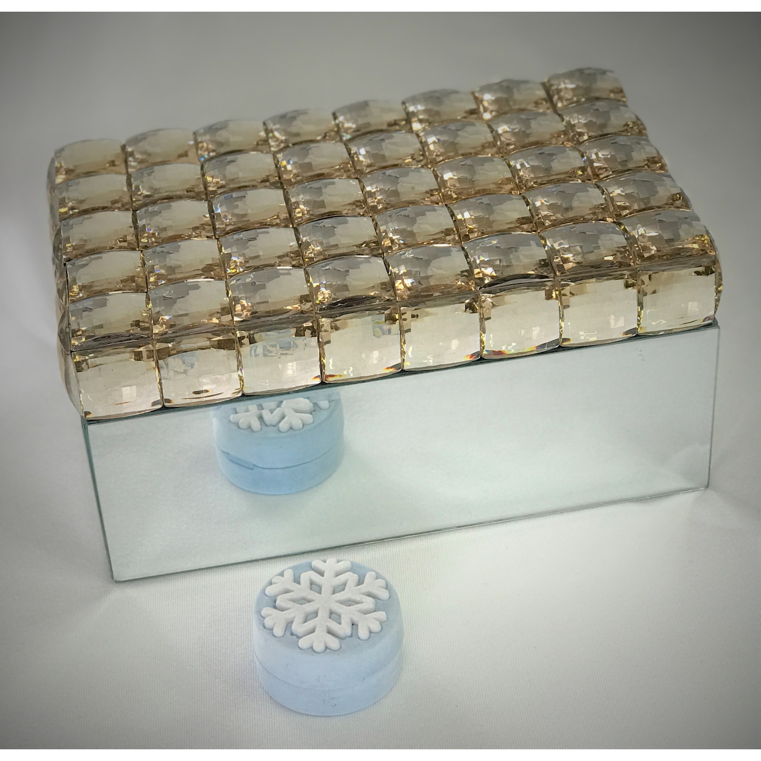 Coffret à bijoux couleur champagne miroitant à cristaux de diamant