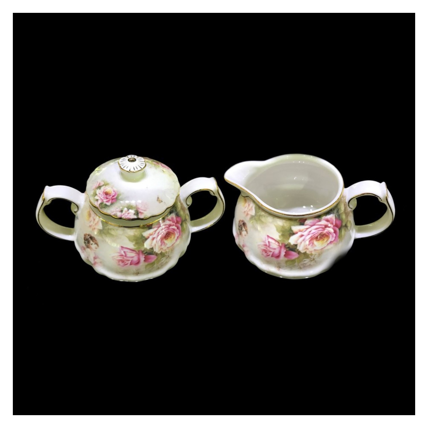 Ensemble de bols à sucre et à crémier avec roses et motifs floraux en porcelaine tendre