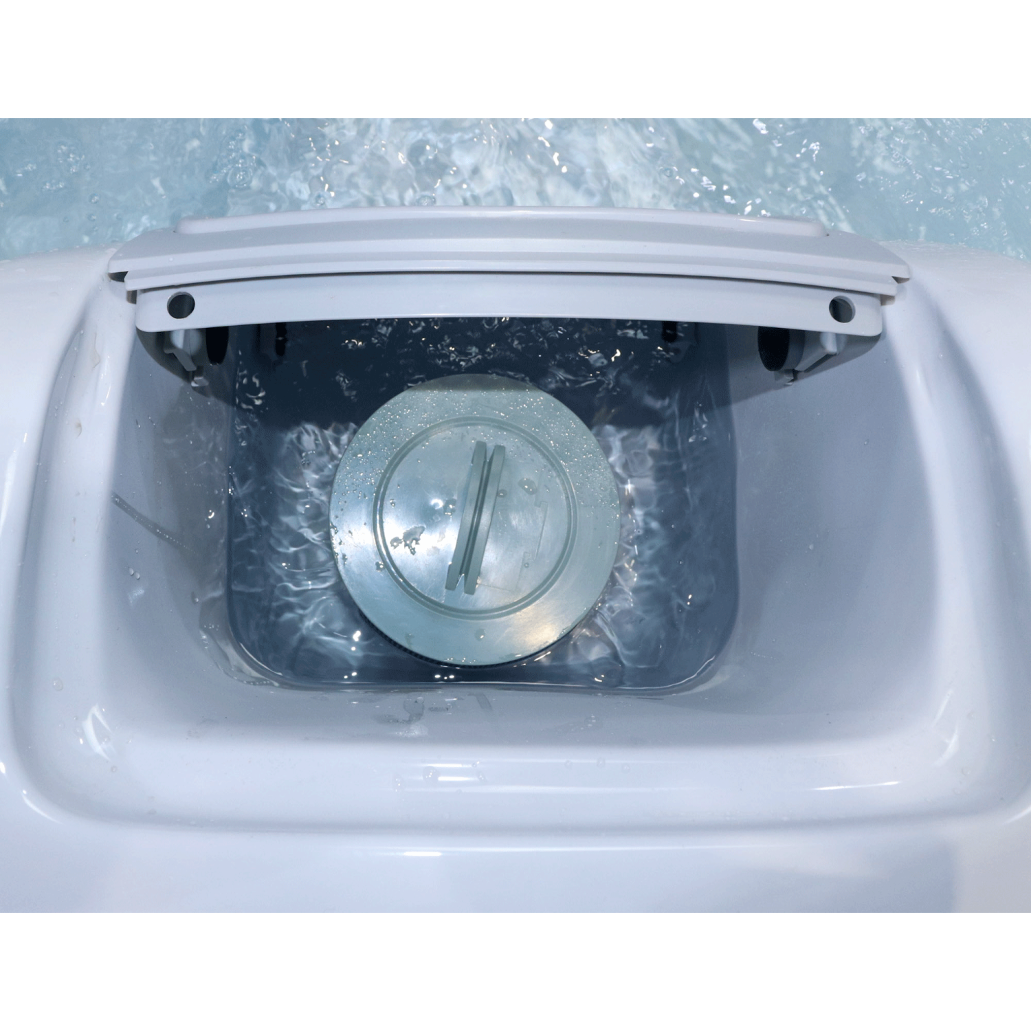 Spa prêt à l'emploi en acrylique à 18 jets pour 6&nbsp;personnes de Cornwall