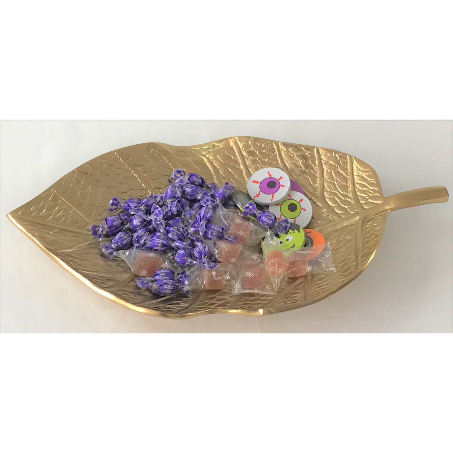 Leaf shape Gold colour serving tray 15 x 8.5 x 2"