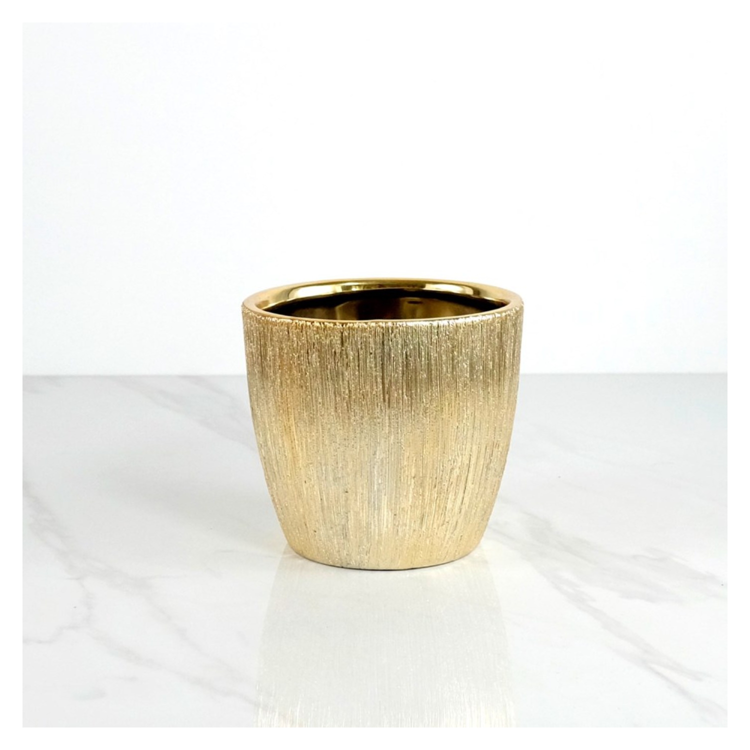 Vase doré texturé 5x5x5