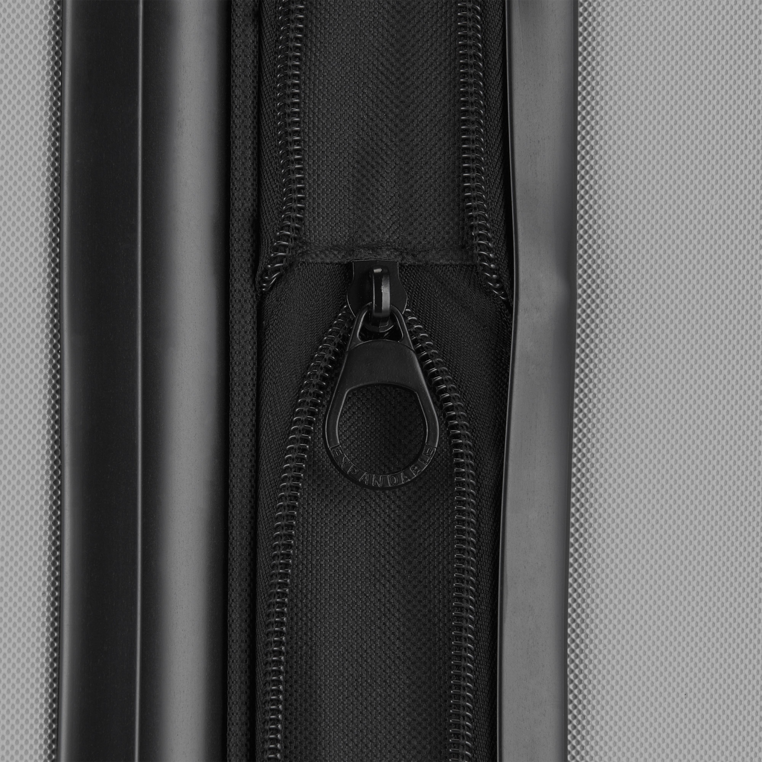 Ensemble de 2 valises rigides extensibles The Classic de Bugatti