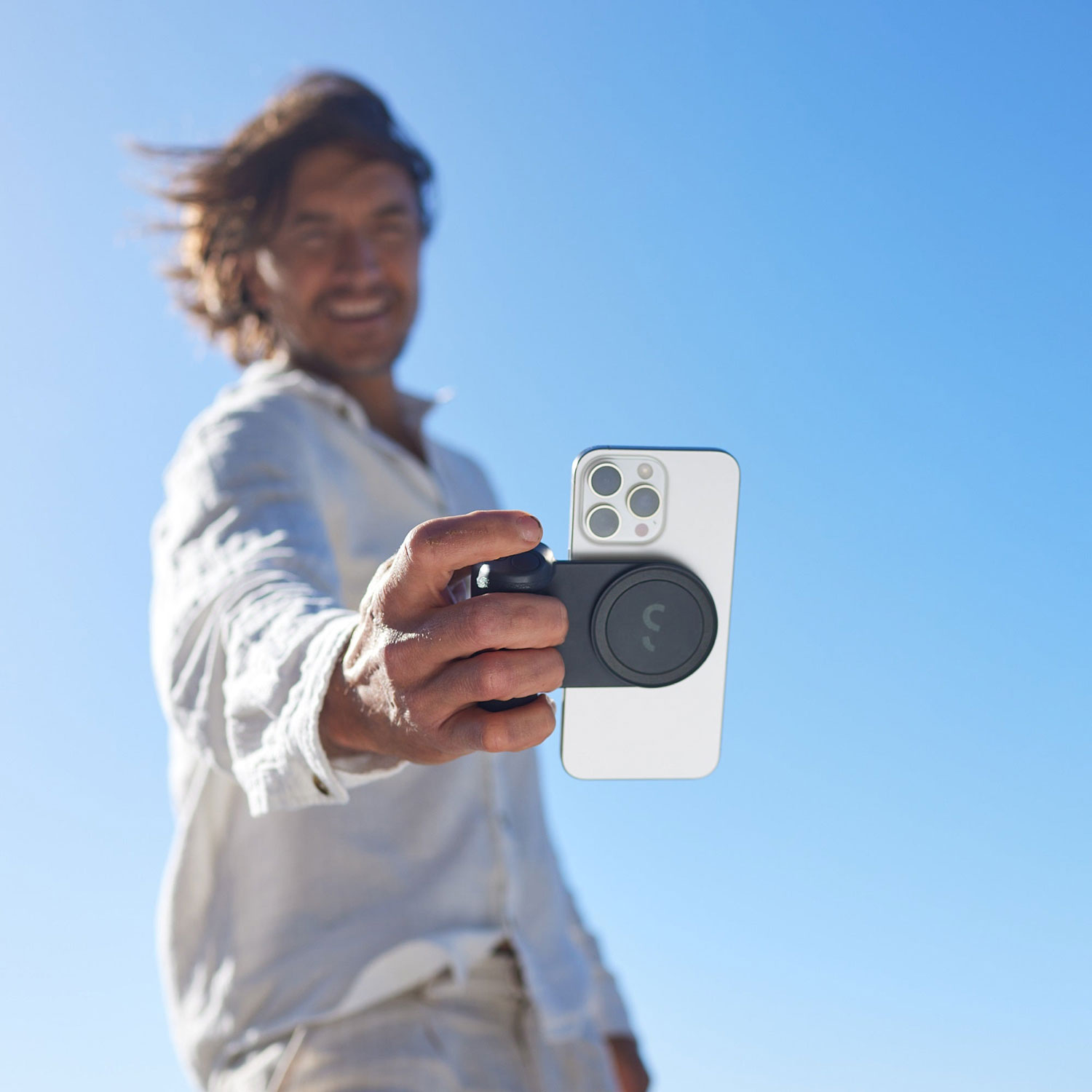 ShiftCam SnapGrip Pro Magnetic Smartphone Battery Grip -&nbsp;Midnight