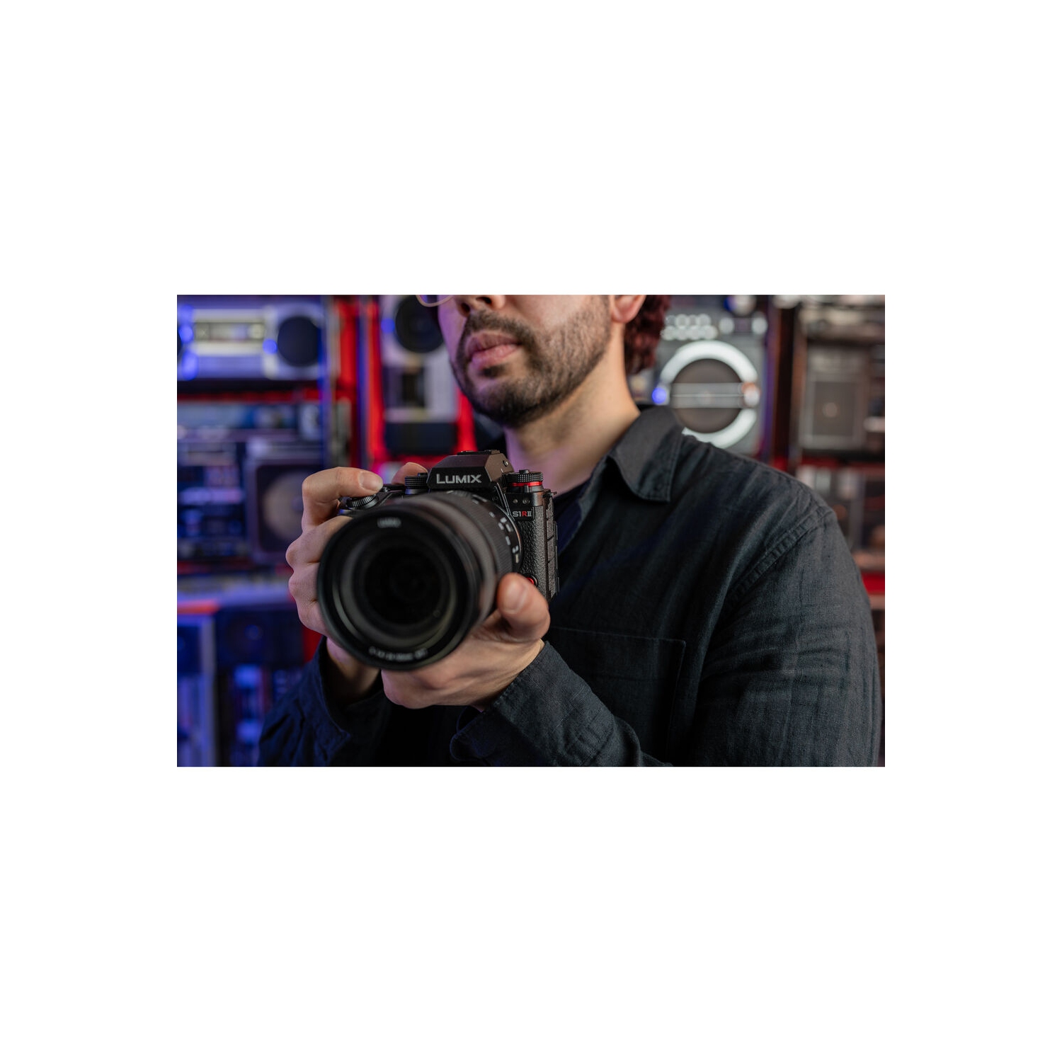 Appareil photo sans miroir Lumix S1R II de Panasonic avec ensemble d'accessoires