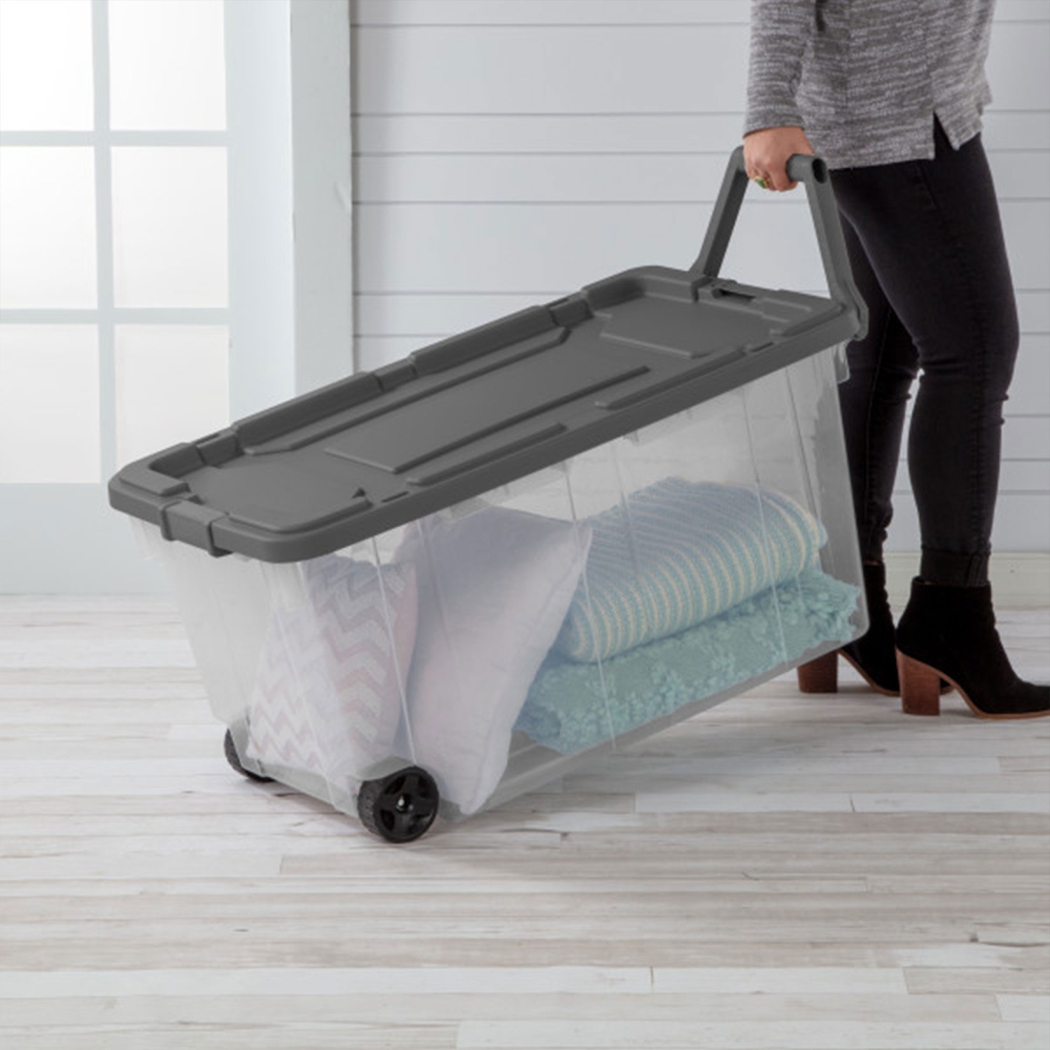 Sterilite 160&nbsp;Qt – Boîte de rangement empilable verrouillable sur roulettes avec couvercle, paq./2