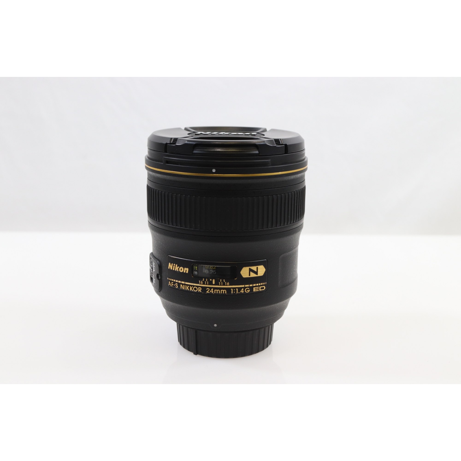 Remis à neuf - Objectif AF-S NIKKOR 24&nbsp;mm f/1.4G ED de Nikon – Prime grand-angle ultrarapide avec étui souple et parasoleil HB-51