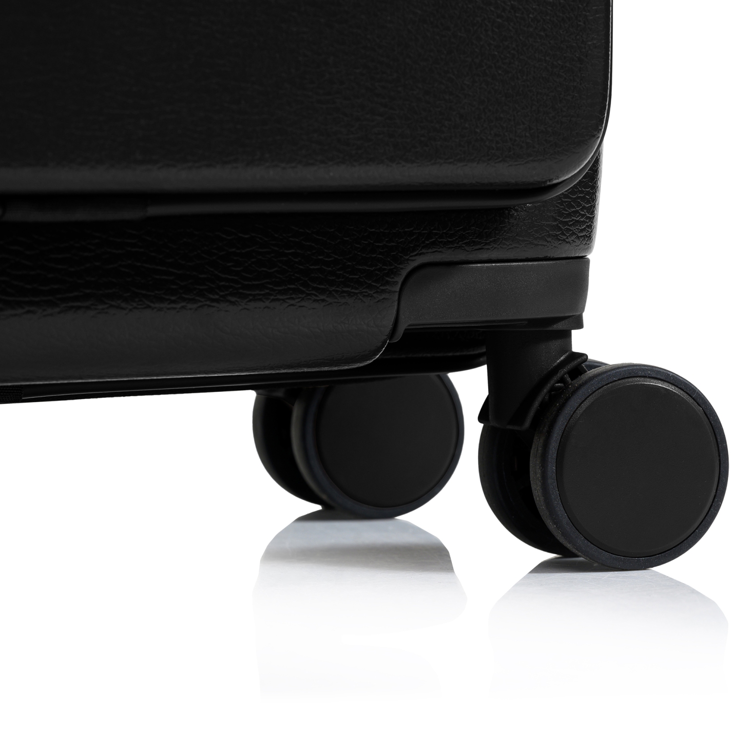 CHAMPS Onyx Carry-on-Black