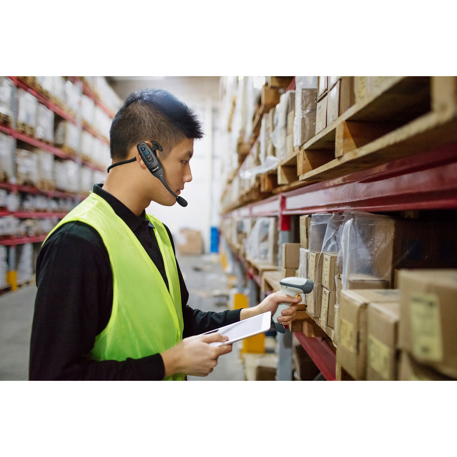 Casque mono sans fil Bluetooth convertible C400-XT de BlueParrott avec microphone à suppression du bruit à 96 %