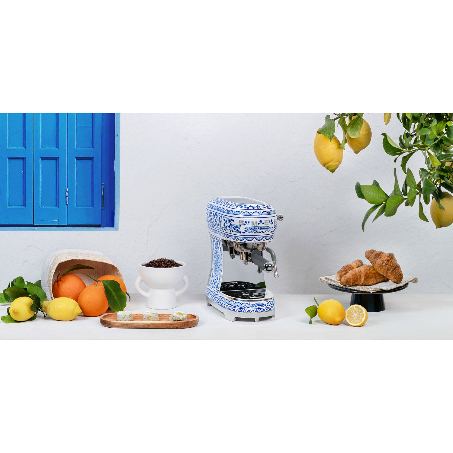 Smeg Manual Espresso Machine - Dolce & Gabanna Collection - Blue Mediterraneo