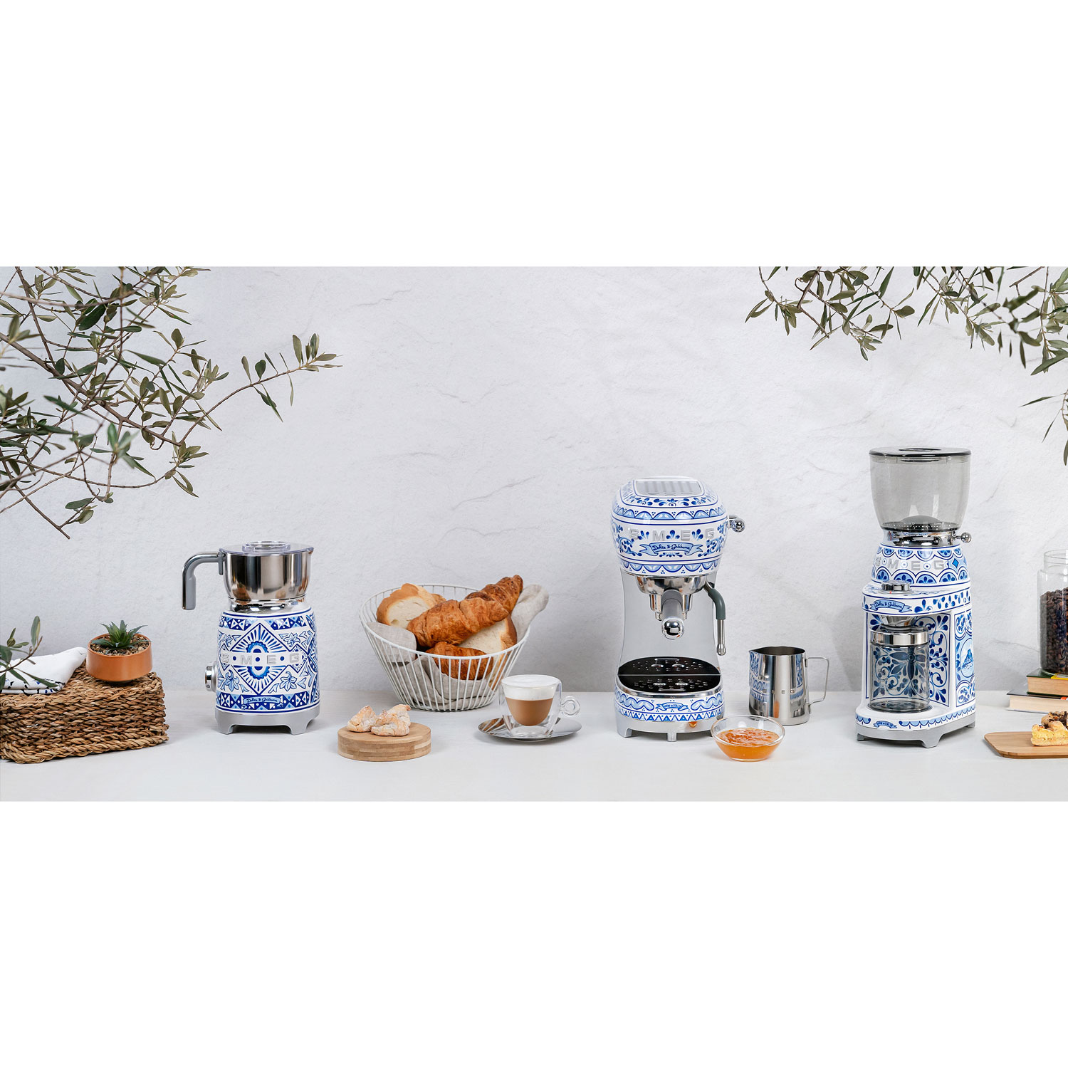 Smeg Manual Espresso Machine - Dolce & Gabanna Collection - Blue Mediterraneo