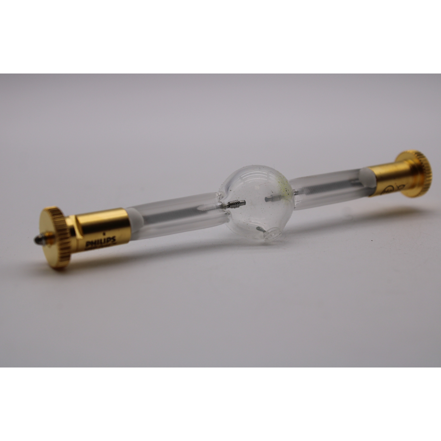 MSR Gold™ 1200 SA/2 DE 1200 Watt Broadway Entertainment Lamp by Philips - 287250