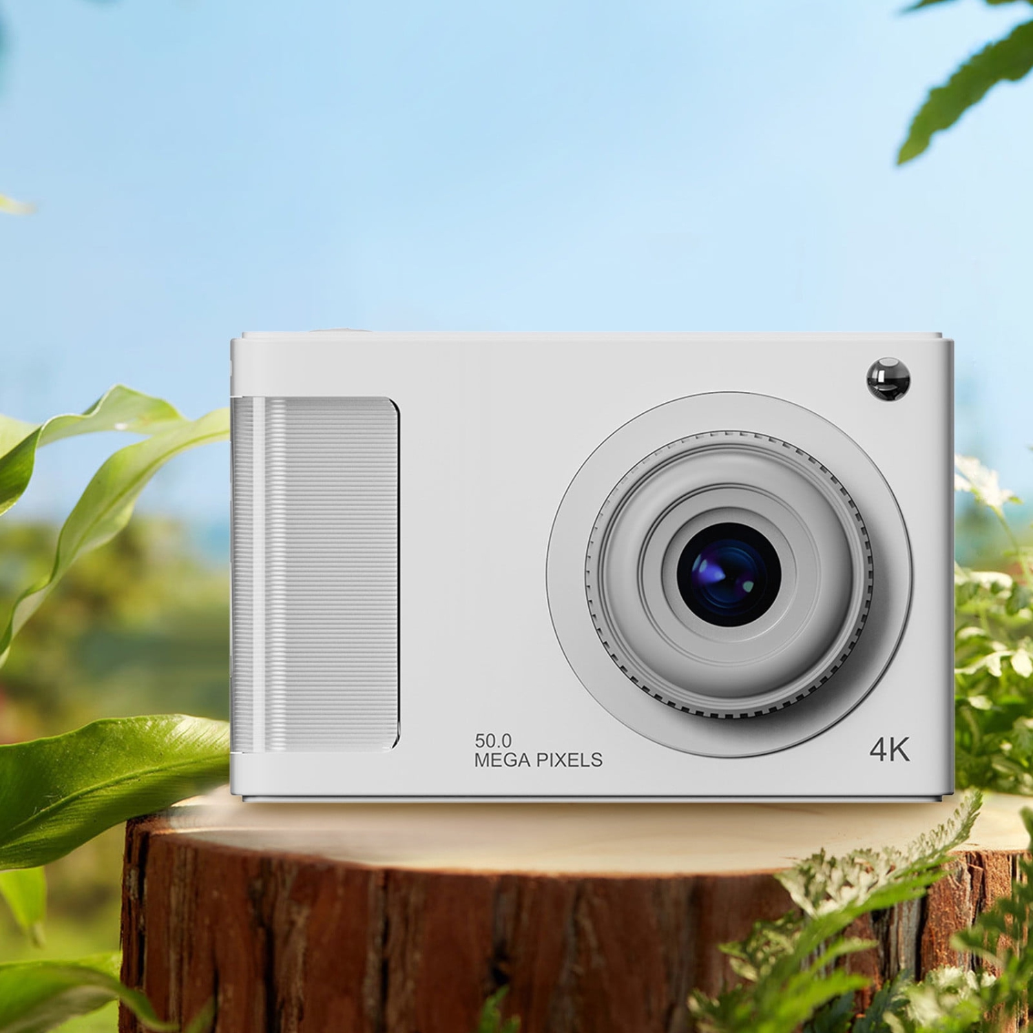 [White] HD CCD digital camera for students, anti-shake, compact and portable, retro travel camera card 32G memory card