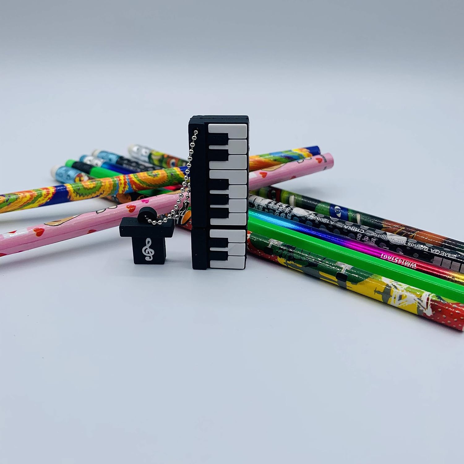 Clé USB 2,0 universelle pour instrument de notes de musique de dessin animé - prête à l'emploi, aucune installation requise, grande compatibilité -