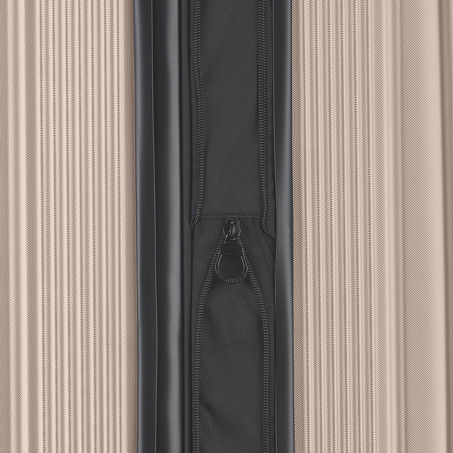 Bugatti - Singapore 2 Piece Hardside Luggage Set with Expansion - Pink