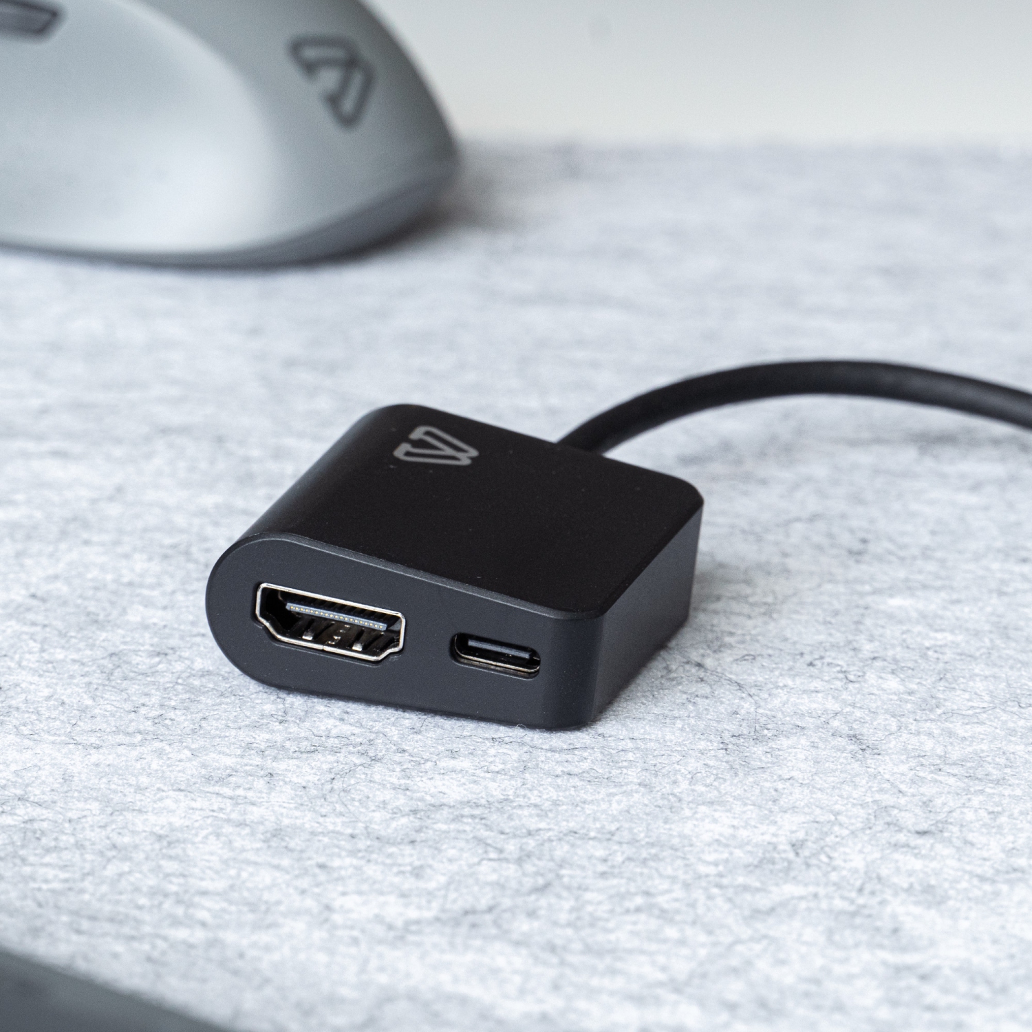 Bluediamond 2-in-1USB-C to HDMI + PD