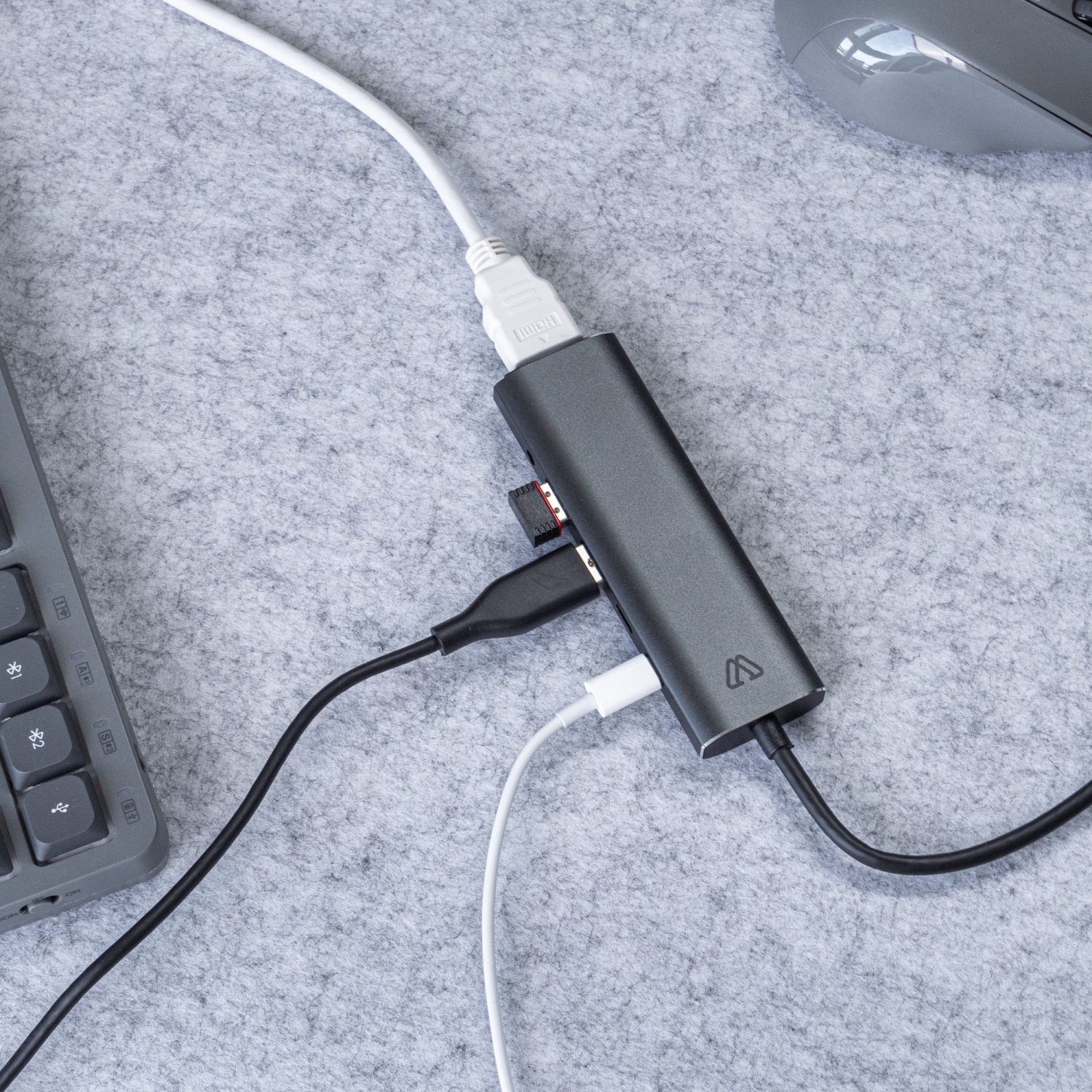 Bluediamond 6-in-1 USB-C Docking Station + PD