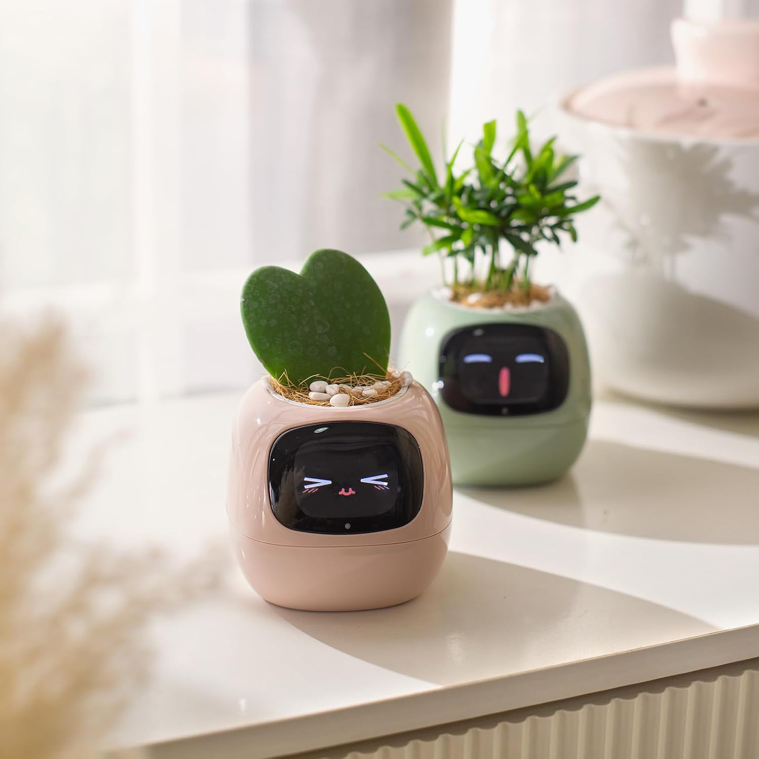 Ivy Smart pet Planter Robot Guidance on Plant Care with Emojis, Adorable Plant Companion with Rich Gesture Interaction, Neat Desk Setup Gift - Pink