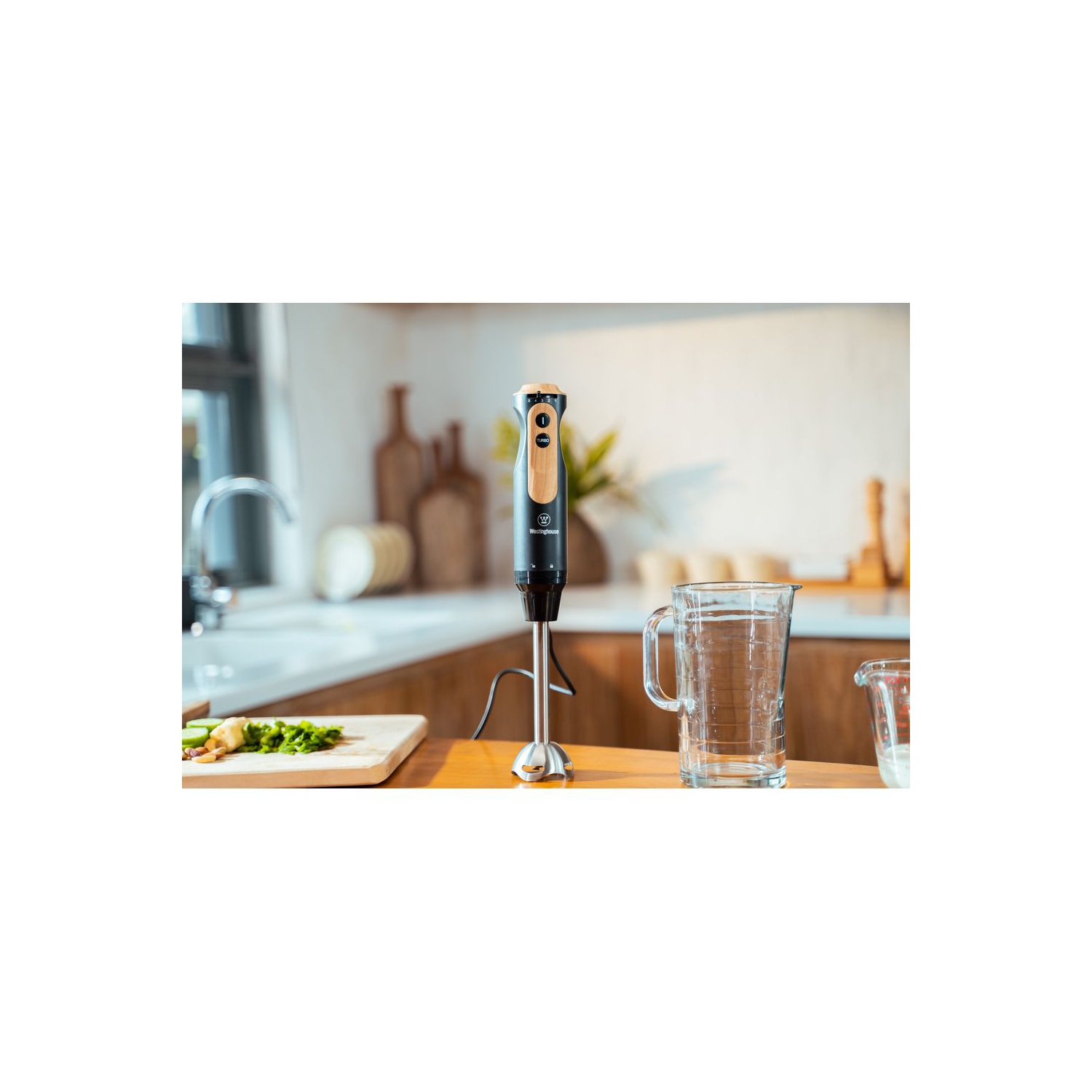 Mélangeur à main de la collection en faux bois de Westinghouse