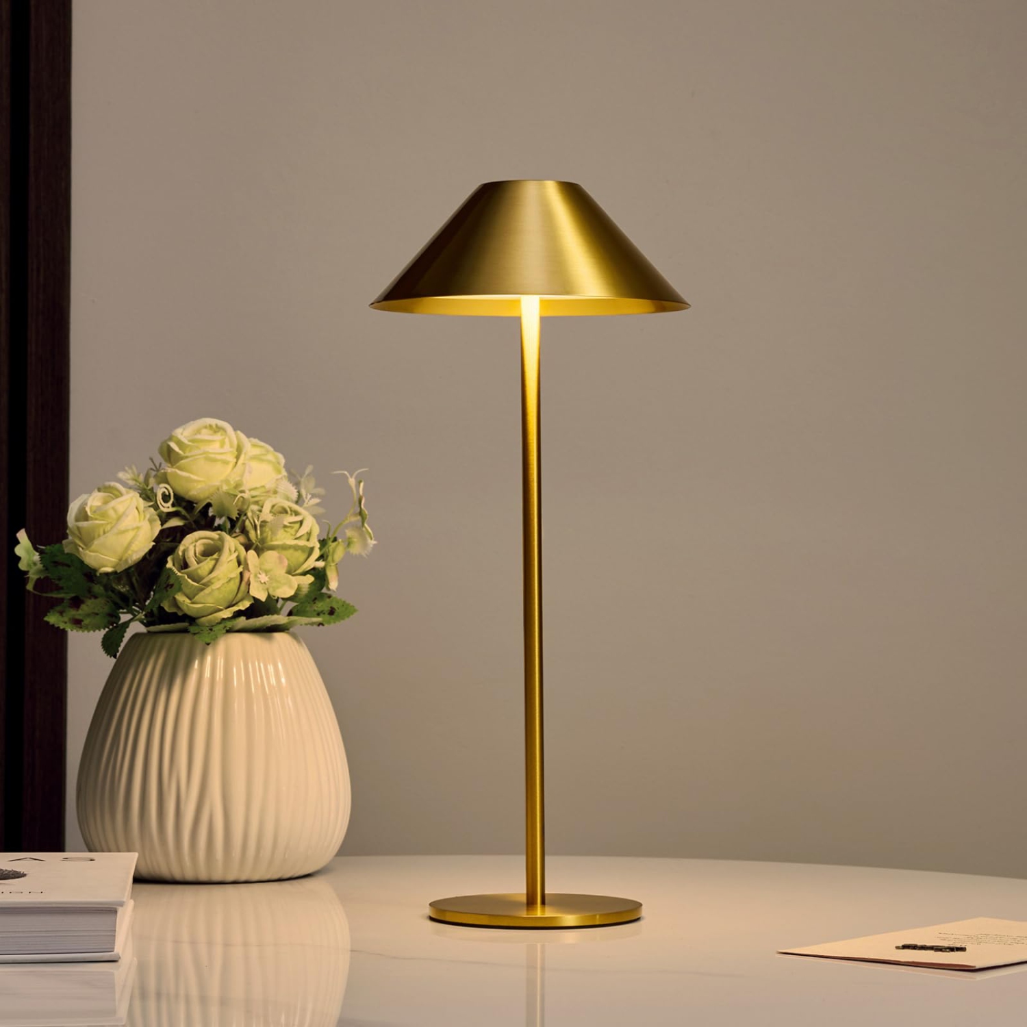 Lampe de table sans fil dorée, lampe tactile rechargeable avec gradation à 3 couleurs pour la chambre à coucher/le salon
