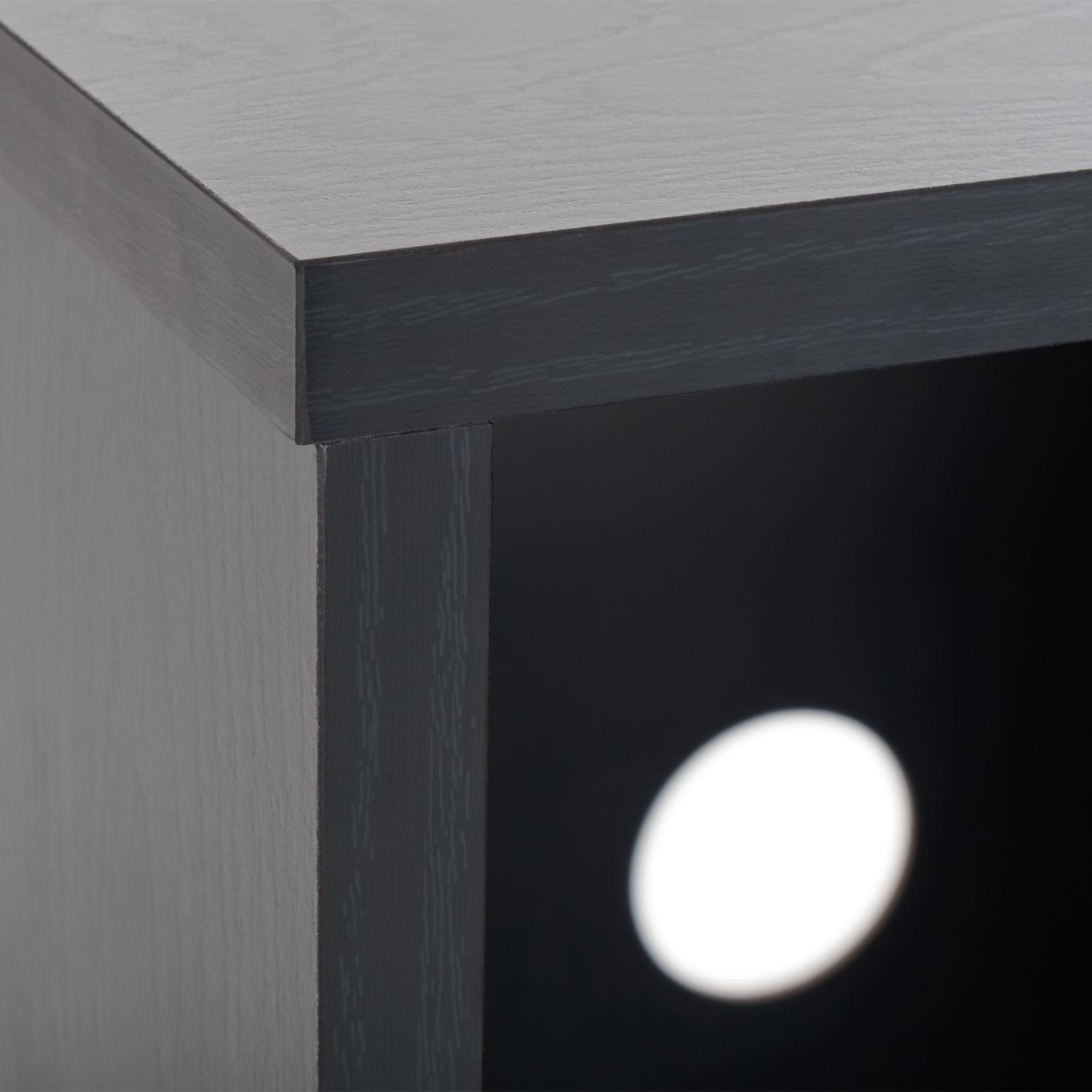 Meuble multimédia en bois d'ingénierie Vintora avec tourne-disque et tablettes ouvertes de CorLiving