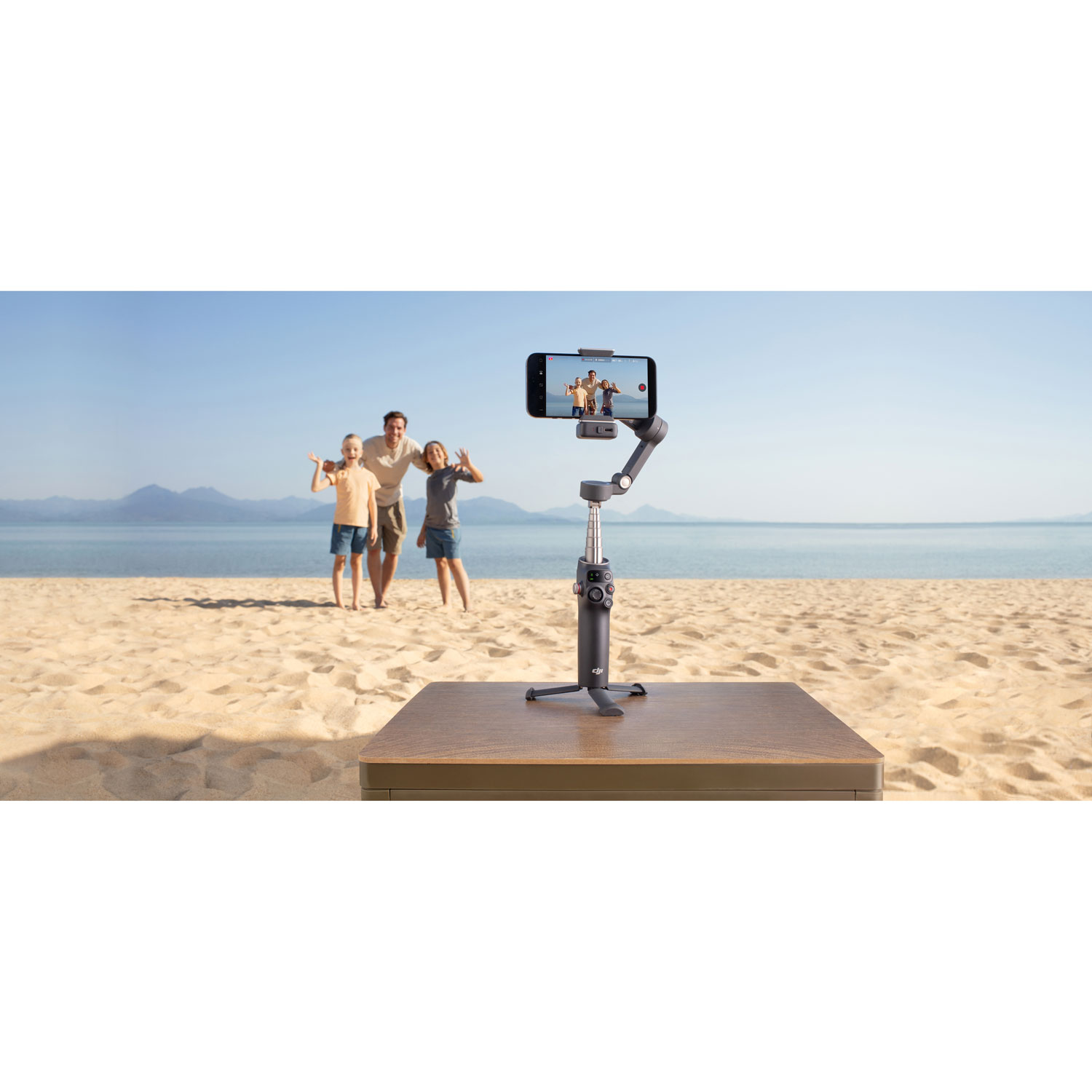 Stabilisateur à cardan Osmo Mobile 7P de DJI pour téléphone intelligent - Gris foncé