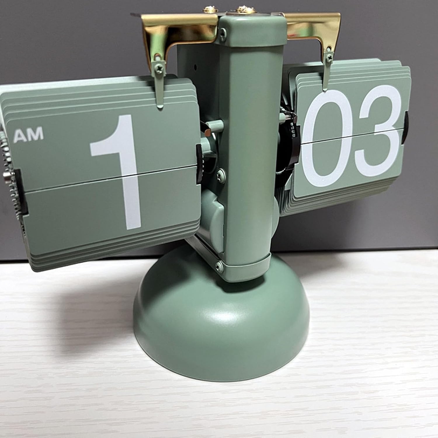 Multifunktionale Retro-Klappuhr, batteriebetriebene mechanische digitale Klapp-Tischuhr, klassische automatische digitale Klappuhr, geeignet für die