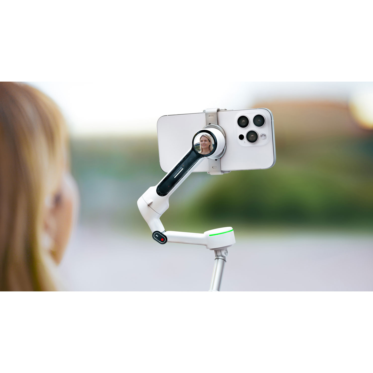 Ensemble avec stabilisateur à cardan Flow 2 Pro d'Insta360 - Blanc