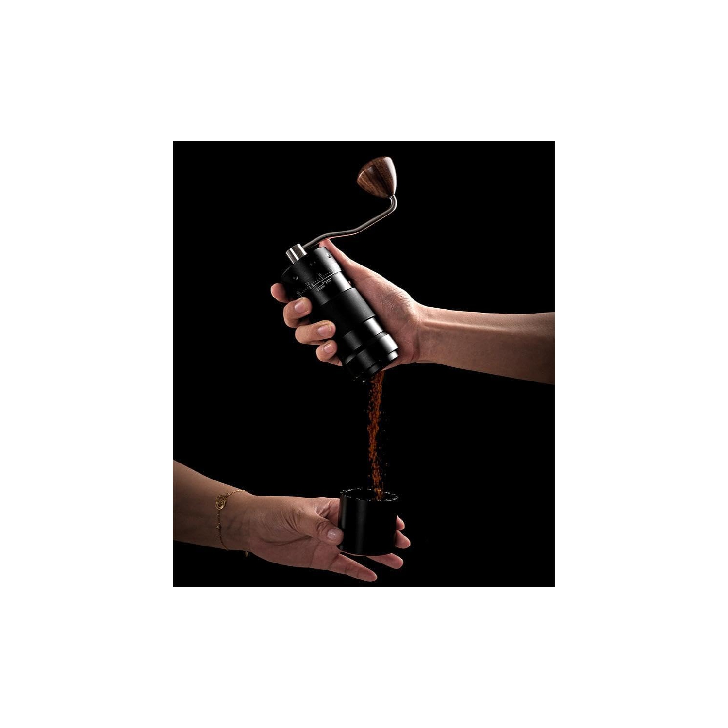 Moulin à café à manivelle, moulin à café à dents fantômes, aspiration magnétique, petit noyau en acier domestique pour l'extérieur, réglage externe,