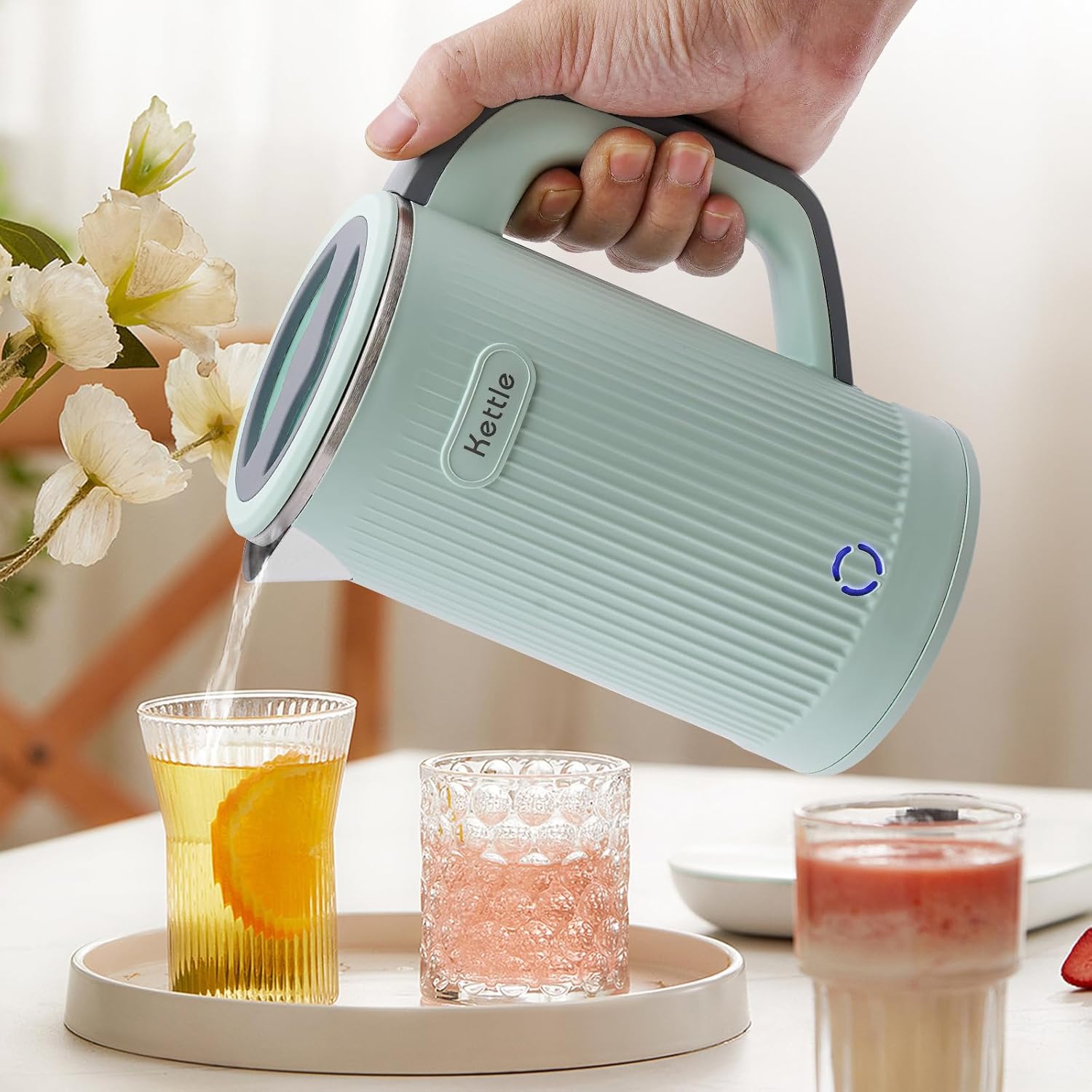 600W Travel Electric Kettle - 4-6 Min Fast Boil, Food-Grade 304 Stainless Steel, Compact & Lightweight for Hotels/Offices（Green）