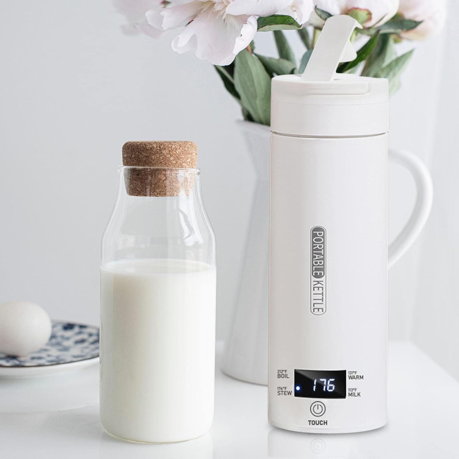 500ml travel kettle - 5-7 minute fast boiling, LCD display, automatic shutoff, leakproof, 304 stainless steel, cleaning kit included, LCD flip lid