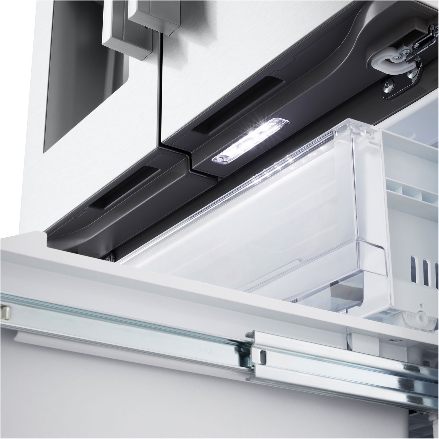 Réfrigérateur à deux portes 24,5 pi³ 33 po avec distributeur d'eau et de glaçons de LG - Inox