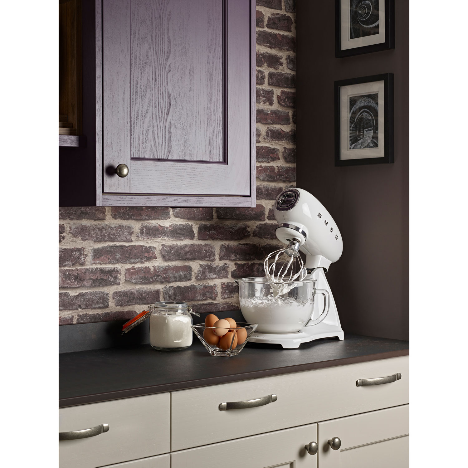 Batteur sur socle à tête inclinable de Smeg - 5 pintes - 800 W - Blanc