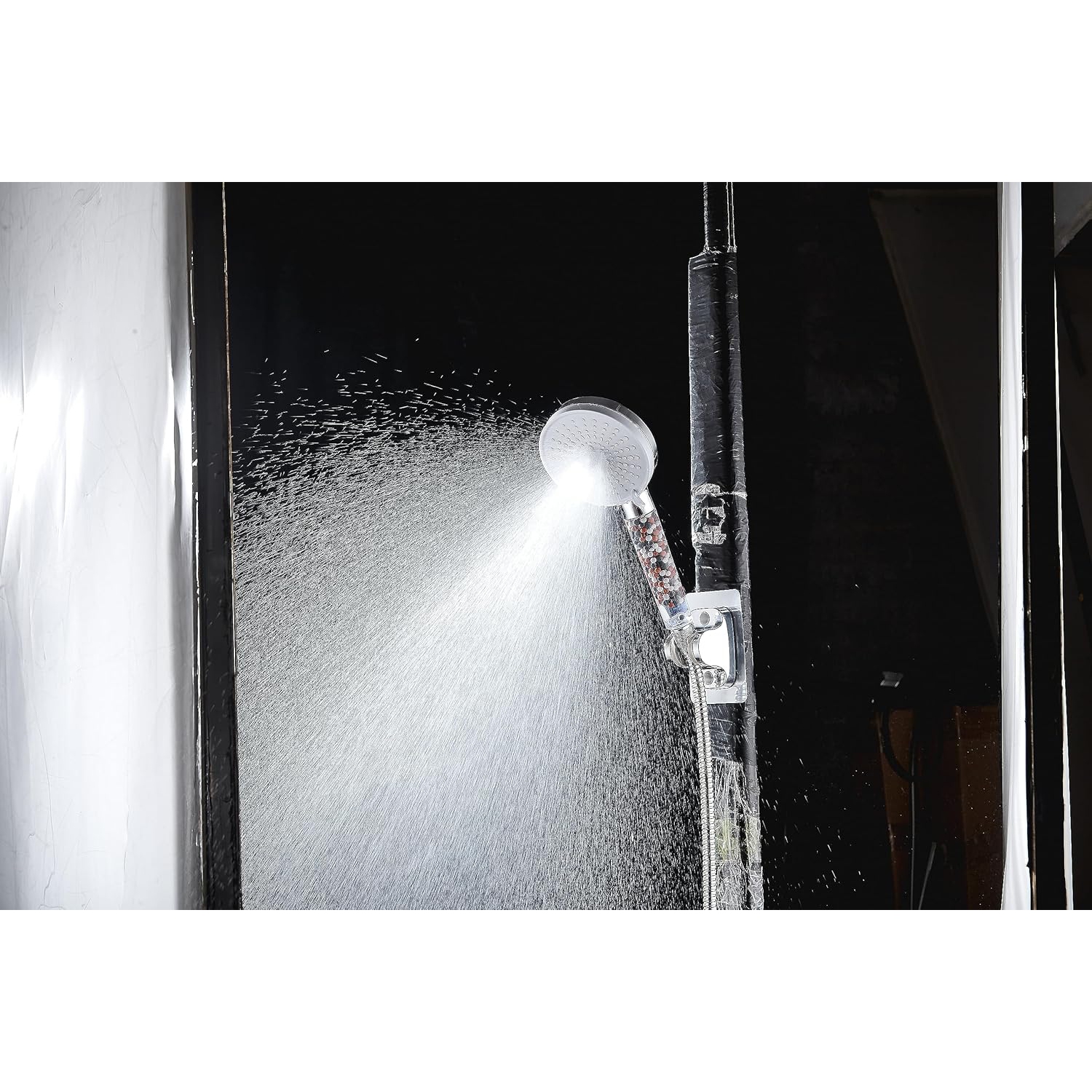 Réglage à cinq vitesses Eau haute pression Filtre adoucissant à ions négatifs Pomme de douche, pomme de douche - blanc argenté