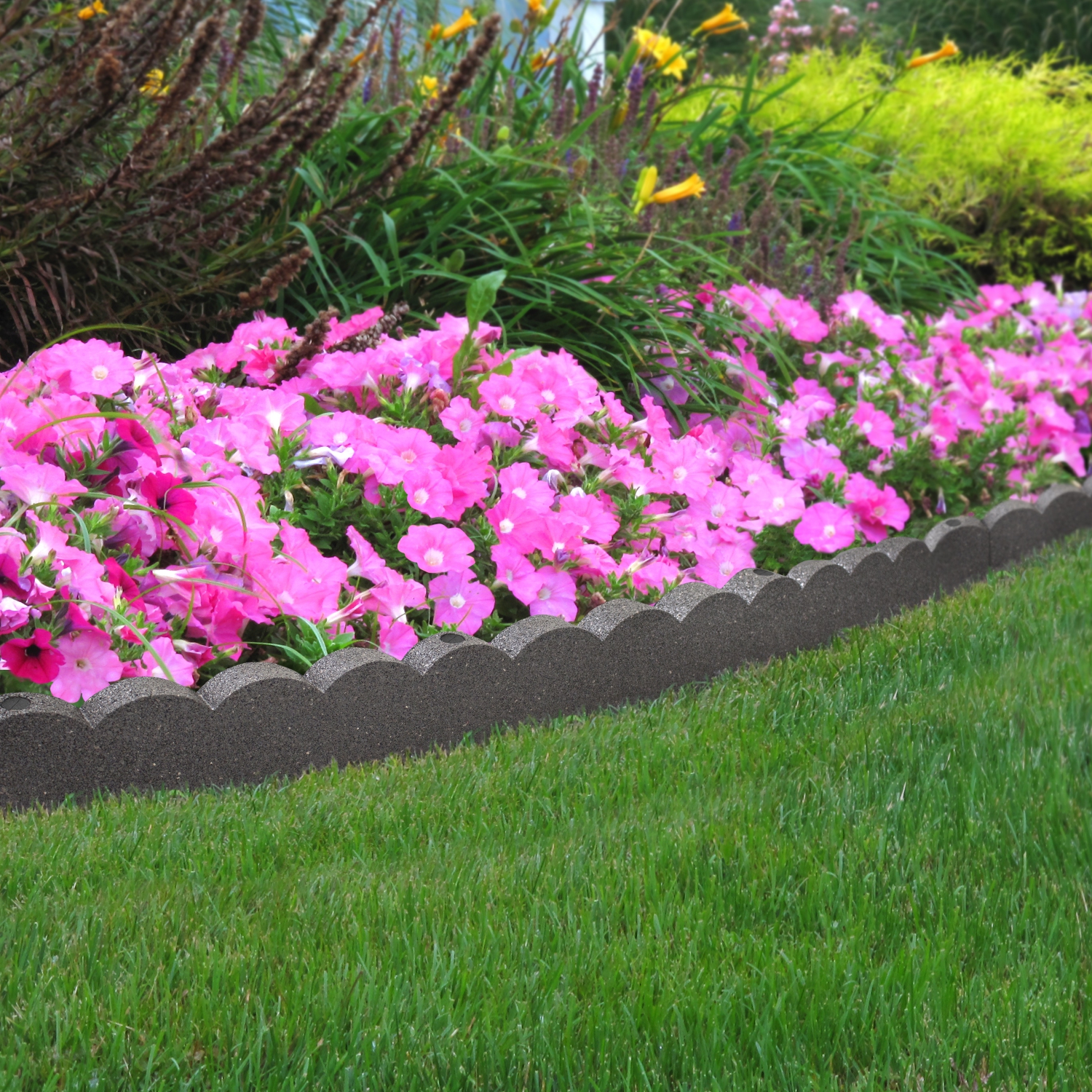 EzBorder Scallop Garden Border 2" Thick in Grey Colour - 2 Pack