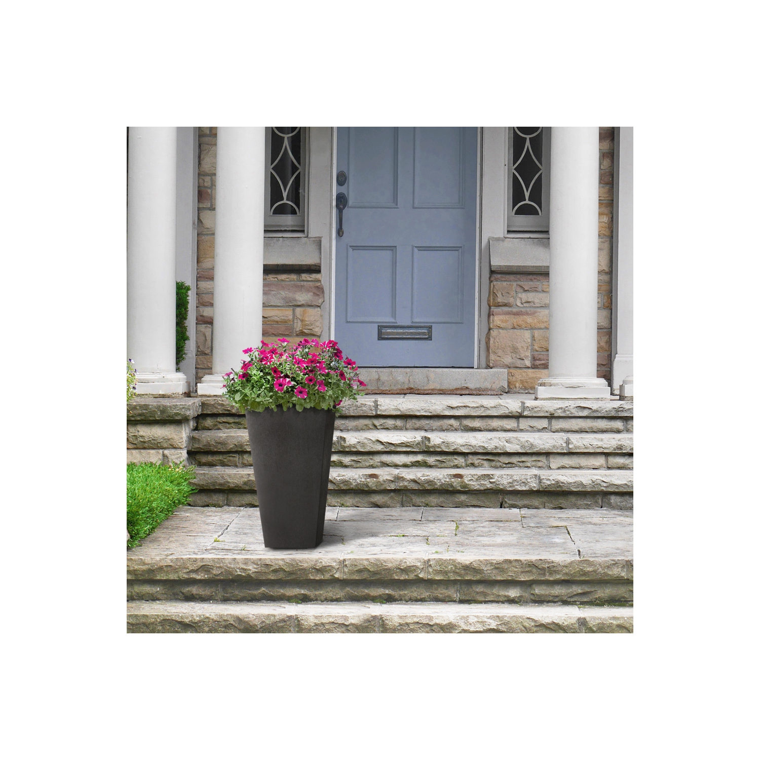 La jardinière rectangulaire Sonata de 10 x 20&nbsp;po de Tierra Verde est faite de matériaux recyclés