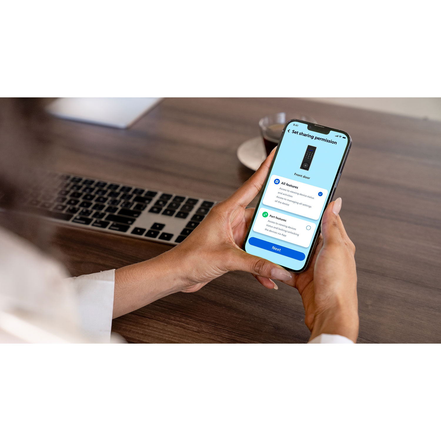Serrure intelligente à pêne dormant Wi-Fi à reconnaissance de la paume série 5000 de Philips