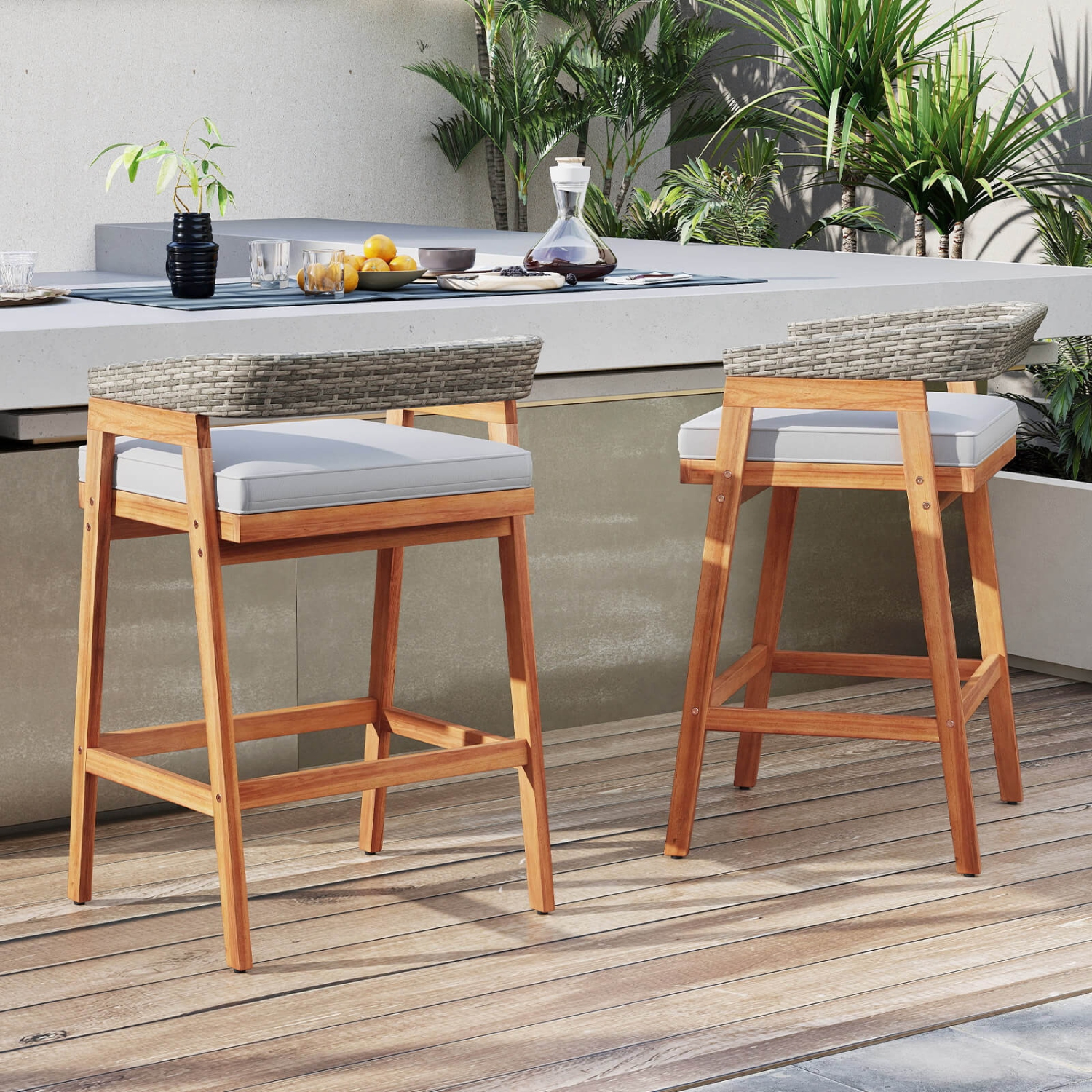 Ensemble de 2 tabourets de bar de patio à hauteur de comptoir de Costway avec coussins de dossier en osier en PE