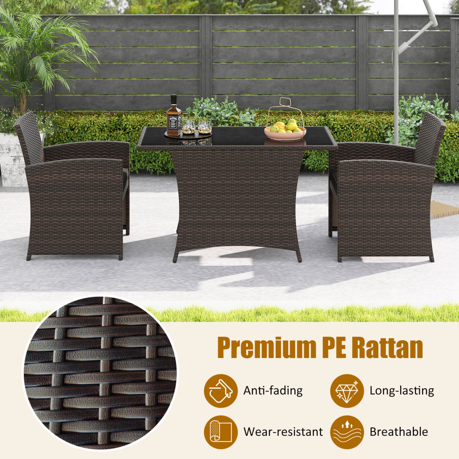 Ensemble bistro de meubles de balcon en osier 3 PCS de Costway avec table à manger en verre trempé