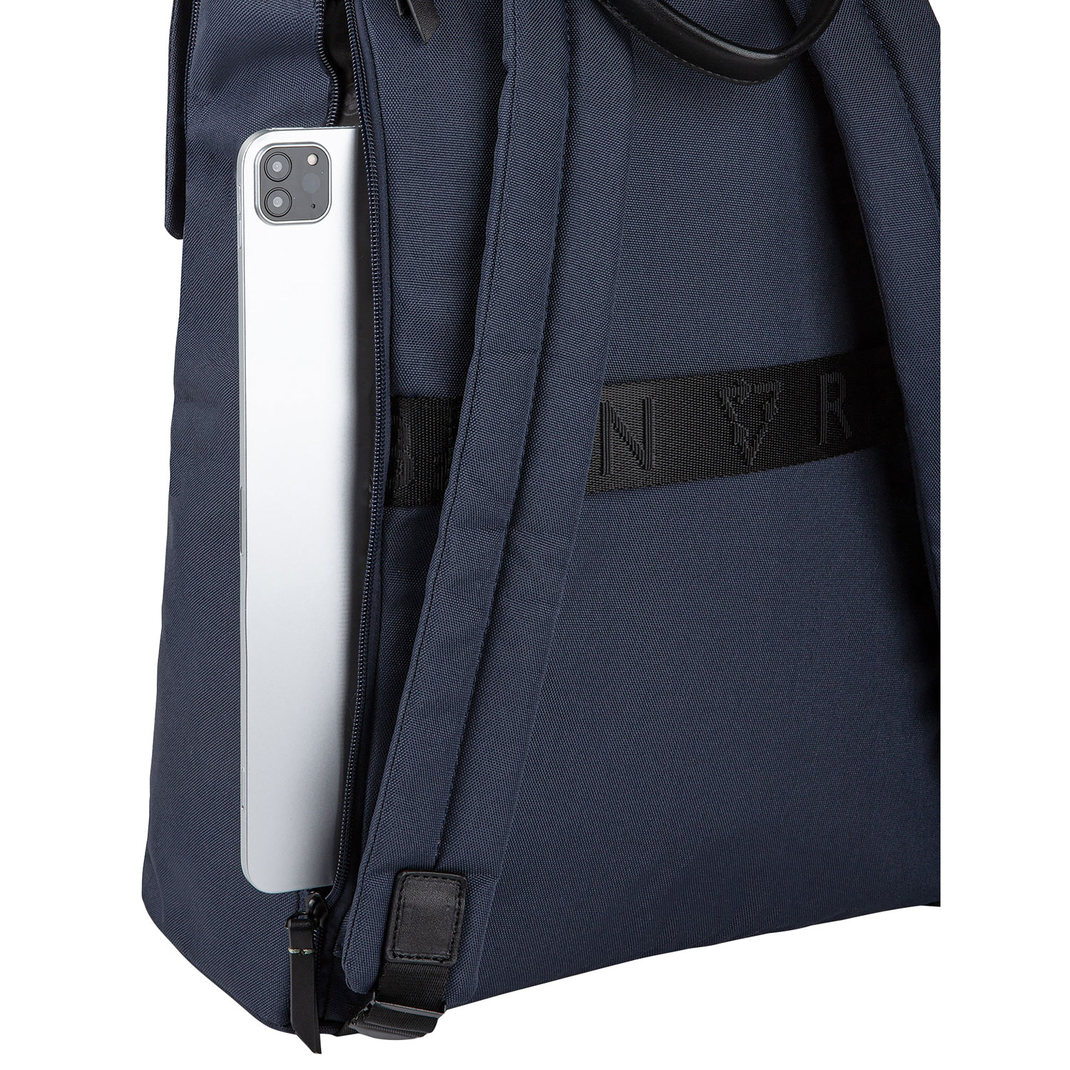 Sac à dos pour portable de 15,6 po Reborn de Bugatti - Bleu marine