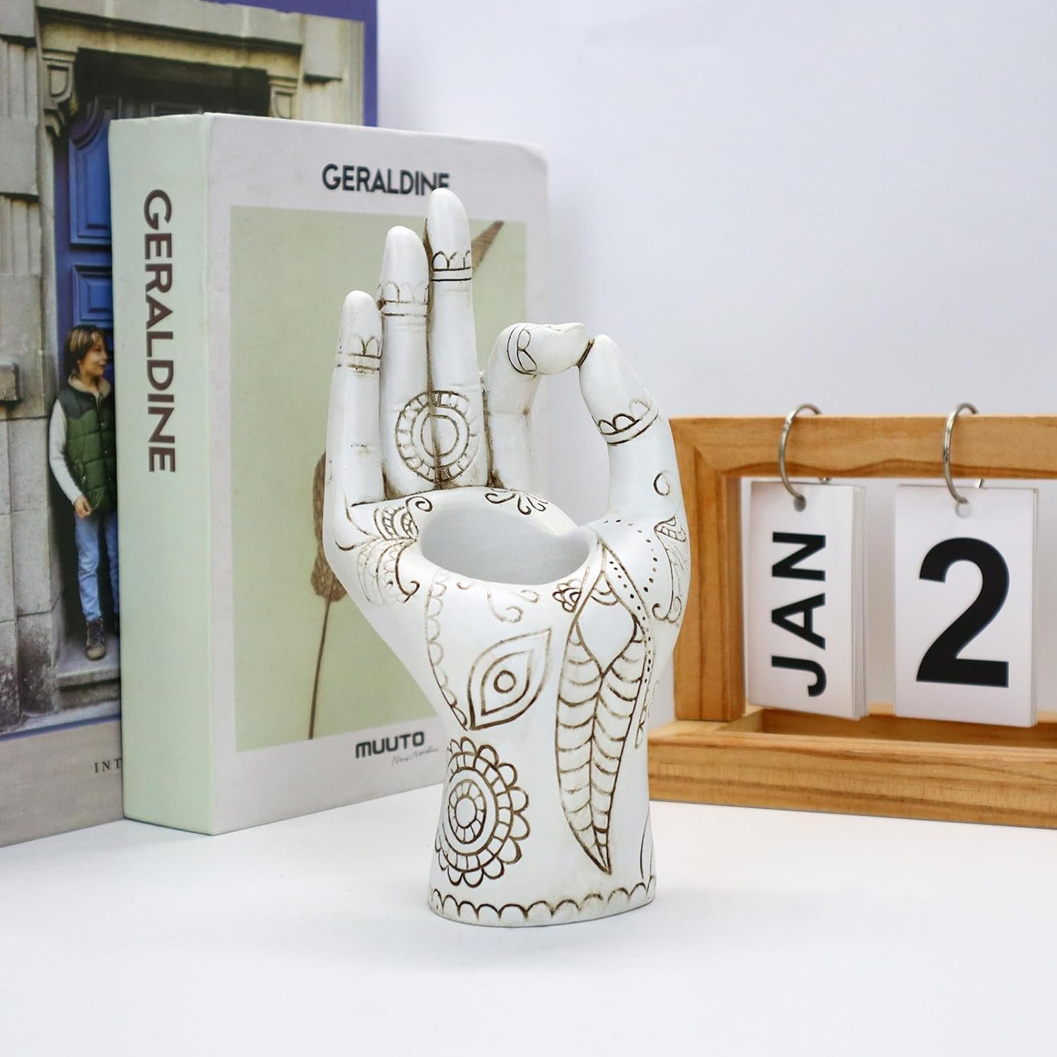 Zen Buddha Hand Candle Holder | Oriental Inspired Resin Home Furnishings | Meditation Yoga Space Decoration | Heartwarming Holiday Gift