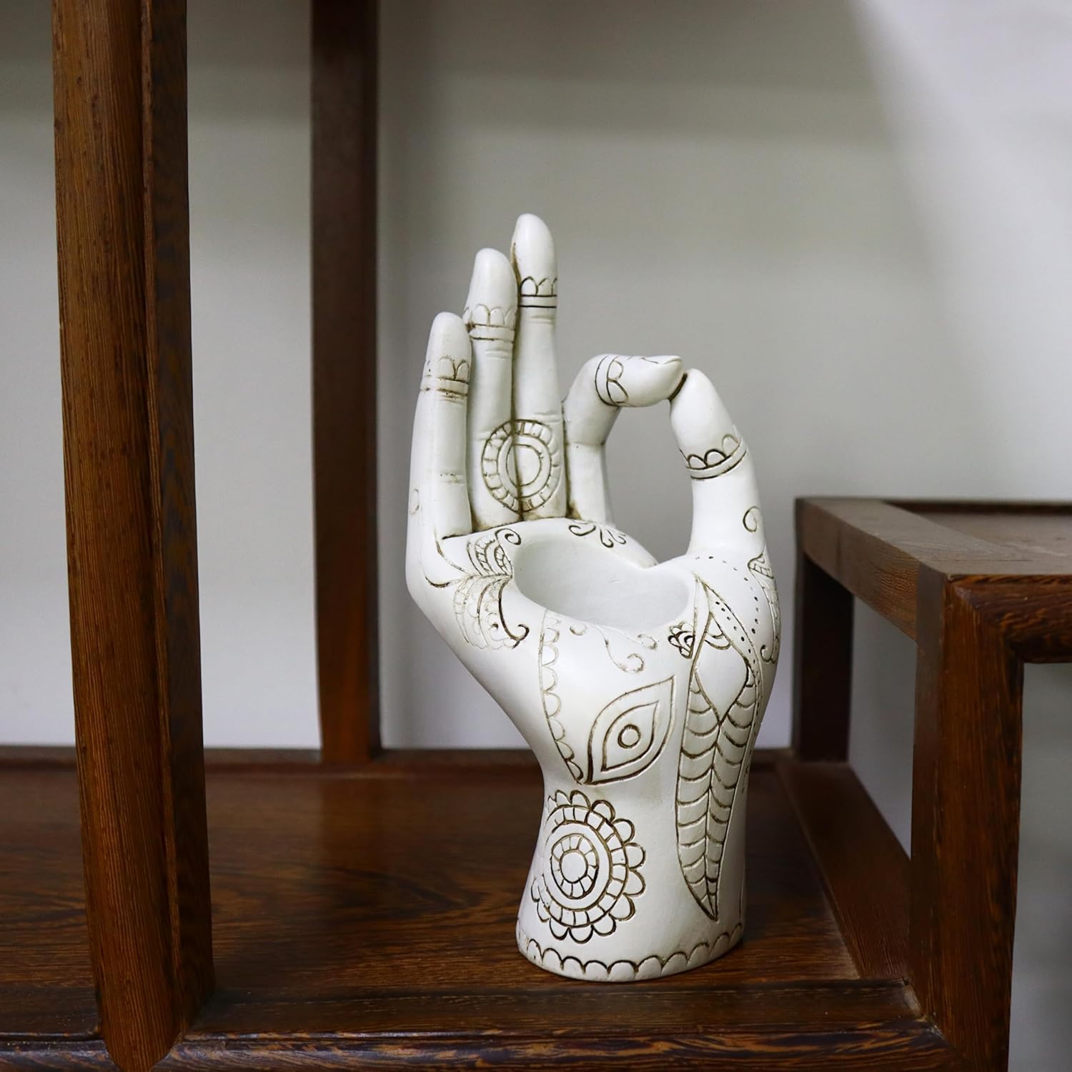 Zen Buddha Hand Candle Holder | Oriental Inspired Resin Home Furnishings | Meditation Yoga Space Decoration | Heartwarming Holiday Gift