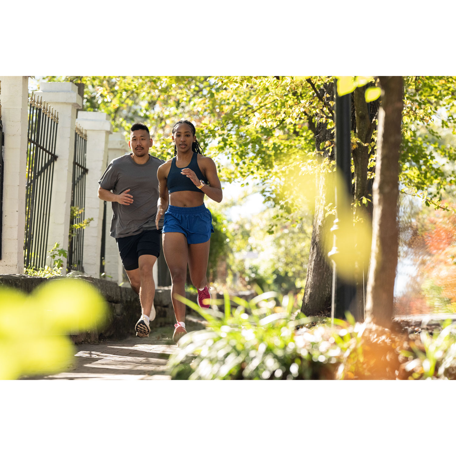 Garmin Forerunner 570 47mm Bluetooth Running Smartwatch - Translucent Imperial Purple/Indigo