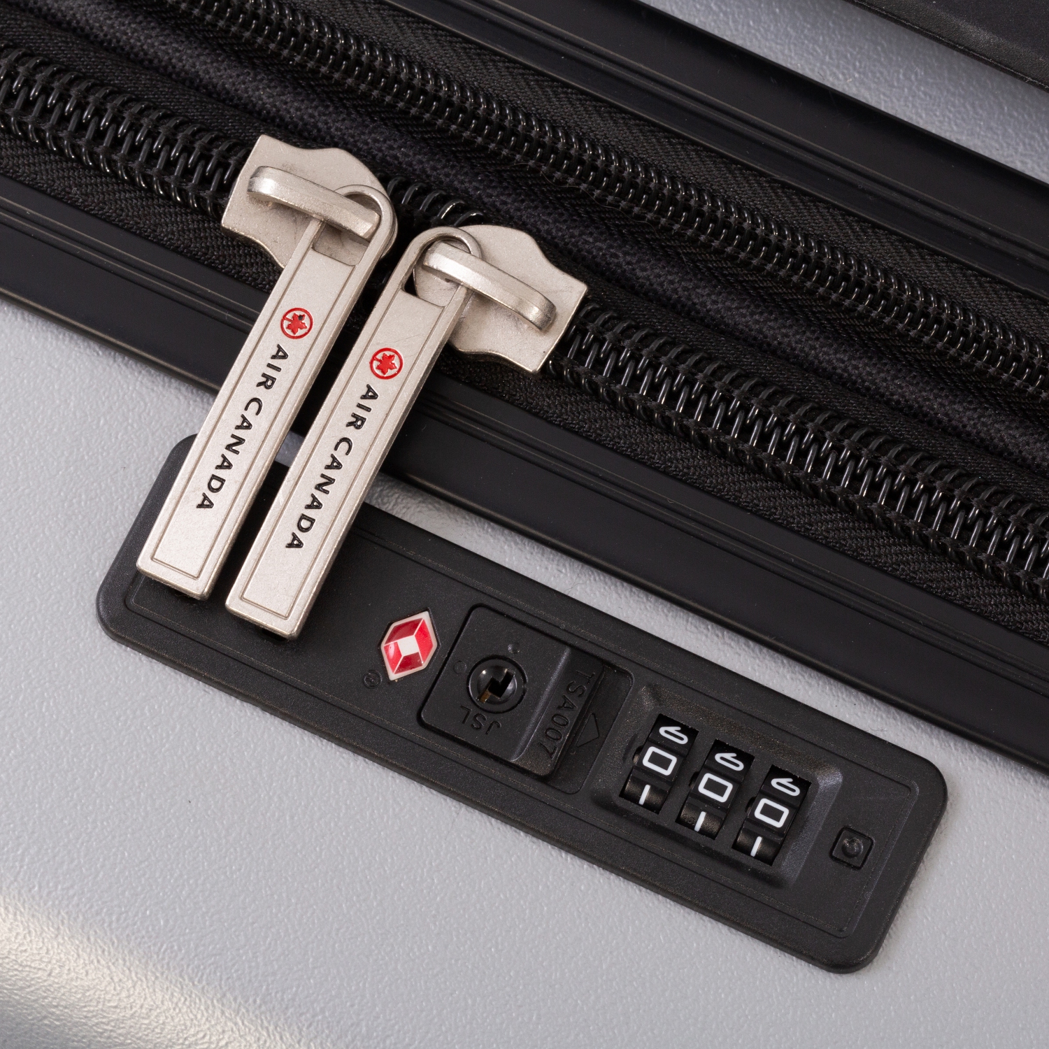 Ensemble de 2 valises rigides MILAN D'AIR CANADA – Valise enregistrée de 24&nbsp;po et valise de cabine