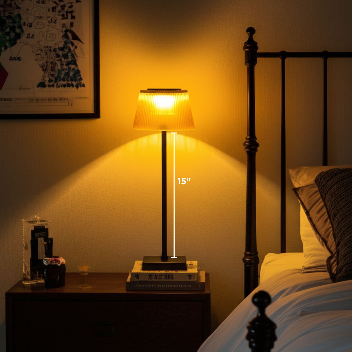 Abbott – Lampe de table LED à abat-jour cannelé, lampe étanche rechargeable IP54, éclairage d'appoint moderne pour patio, jardin extérieur ou