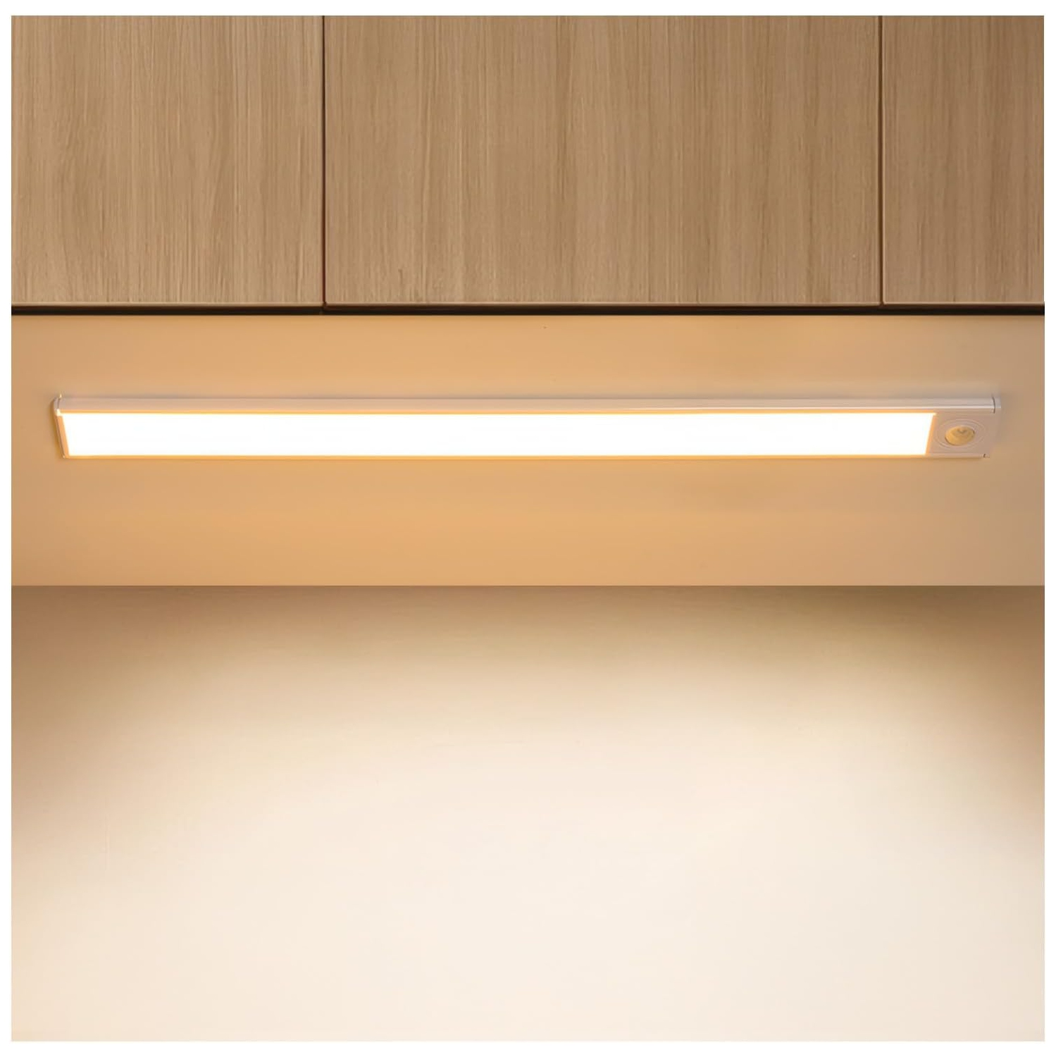 Bande lumineuse à induction pour corps humain ultramince Armoire de chargement magnétique à longue bande Smart LED Armoire à vin Bande lumineuse