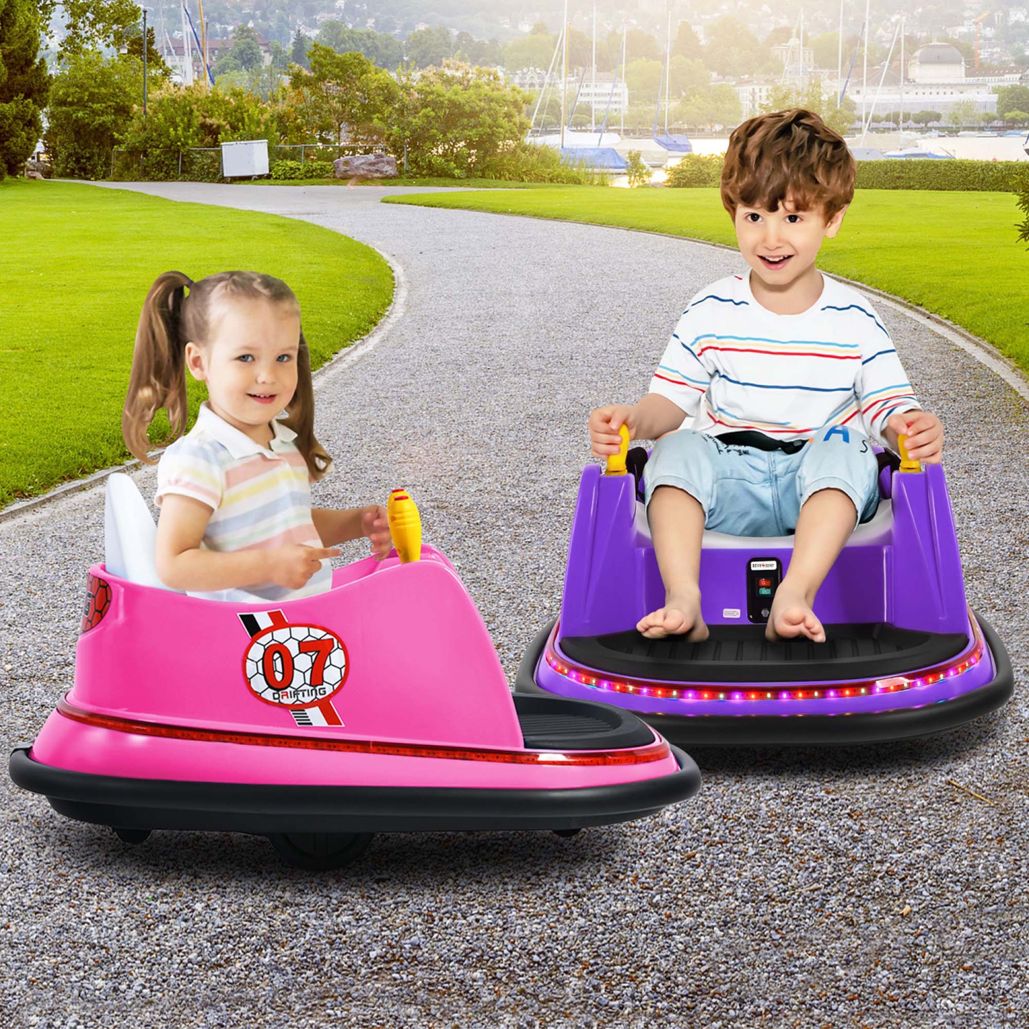 Jouet de course à 360° 12&nbsp;V de Costway pour enfants avec voiture pare-chocs et télécommande violet/rose/rouge/bleu