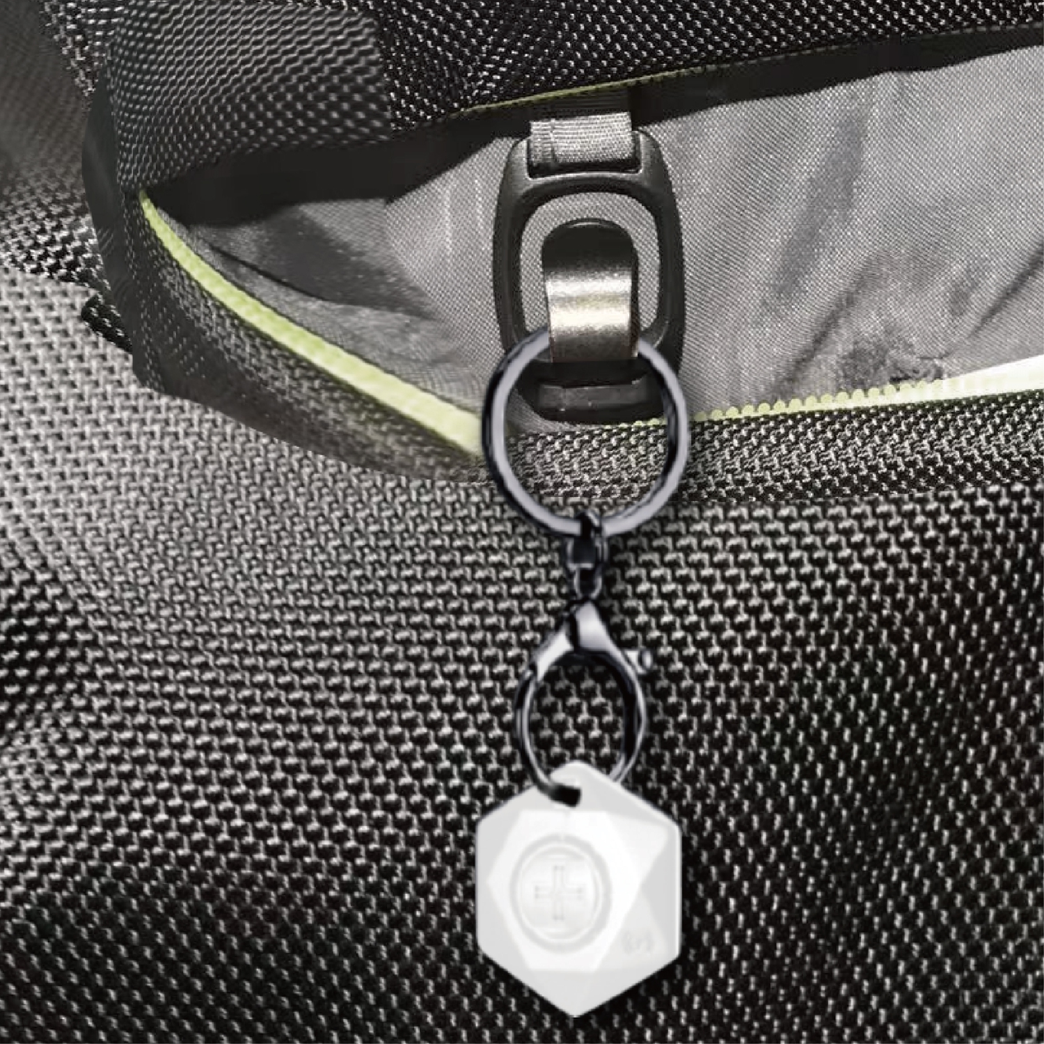 Swissdigital Java Bag Backpack – 17" Laptop, USB Charging, RFID Protection, Extra Large Capacity, Anti-Theft, SDD Finder