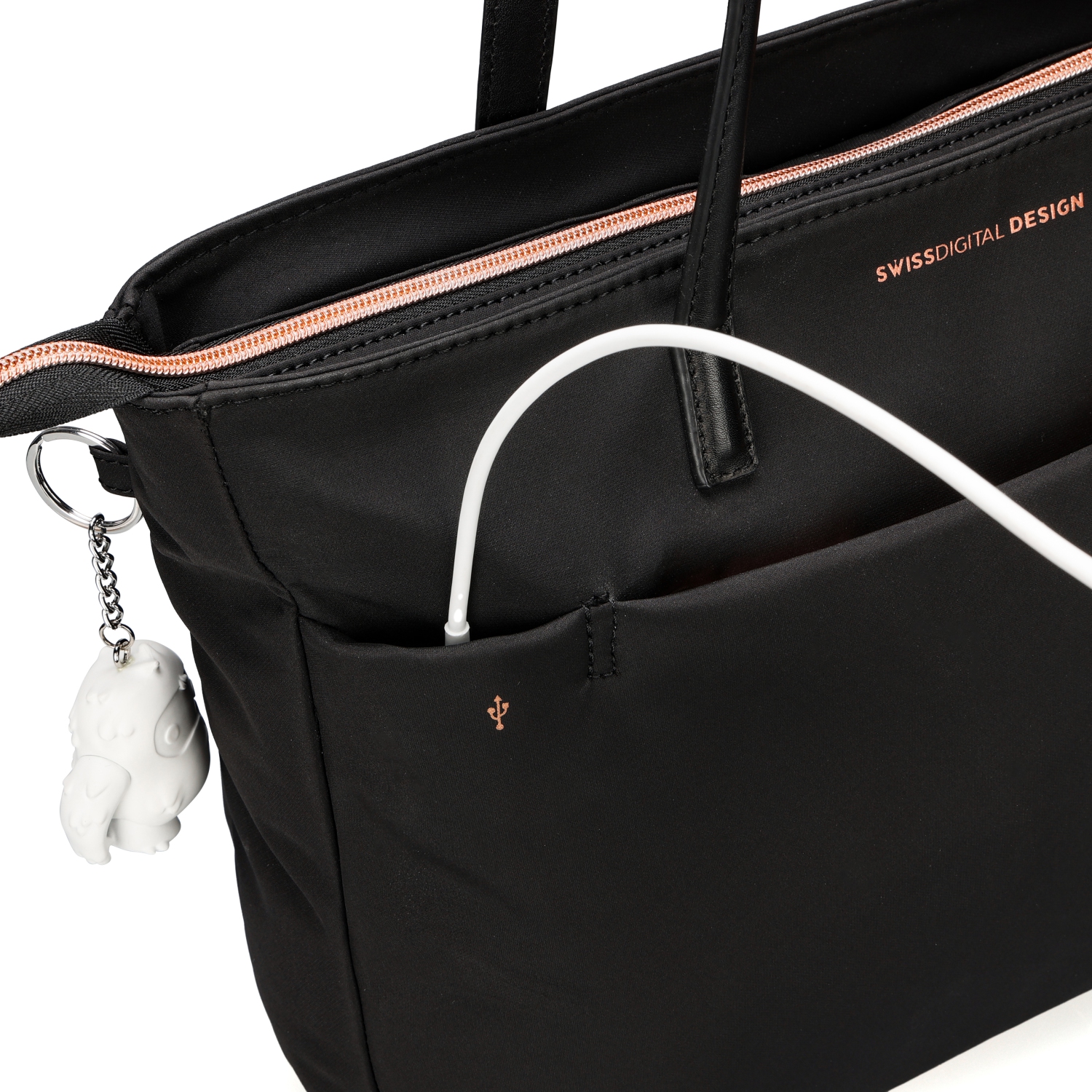 Sac fourre-tout rose KATY de Swissdigital pour portable de 16&nbsp;po, recharge USB, lampe LED, protection RFID, hydrofuge Multipochettes