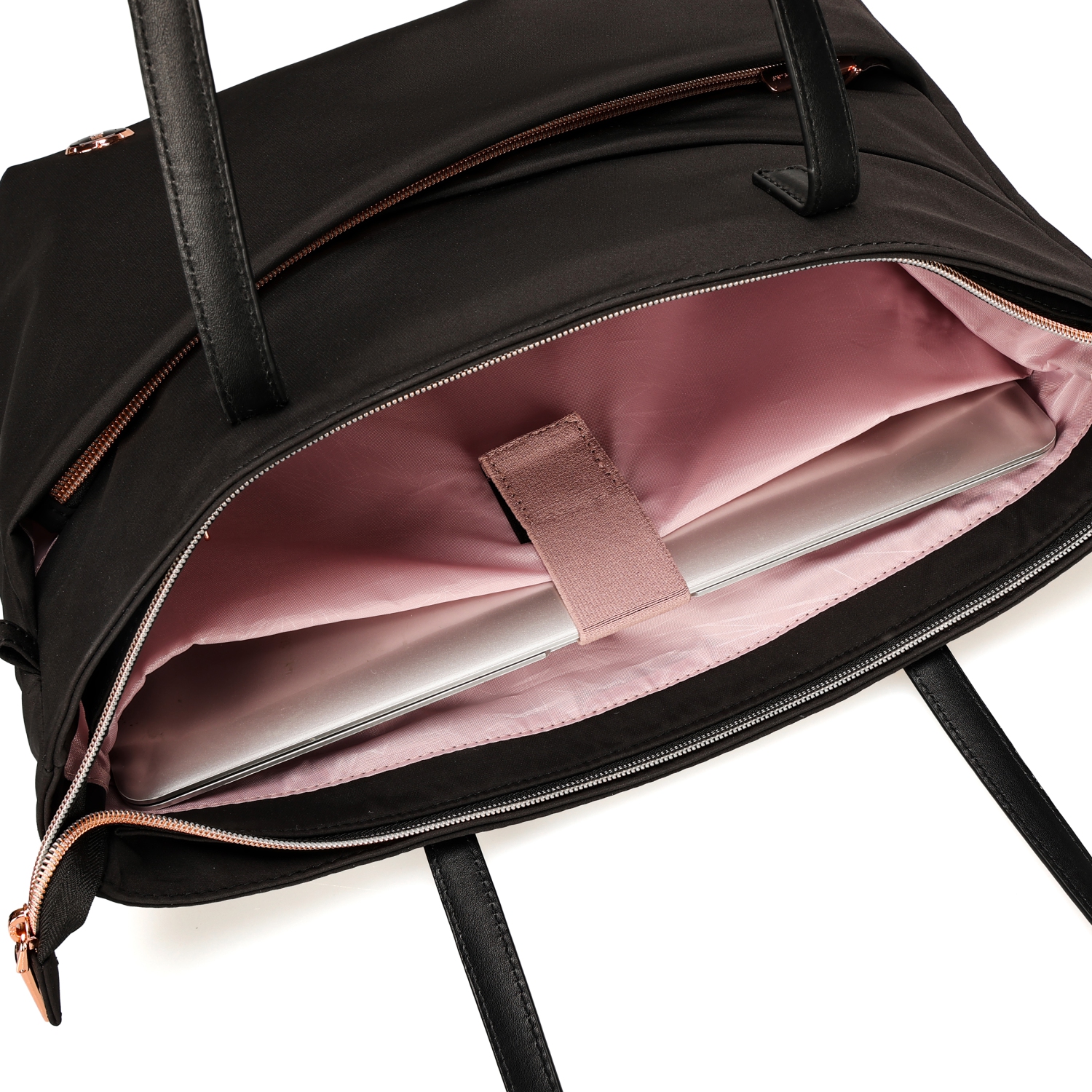 Sac fourre-tout rose KATY de Swissdigital pour portable de 16&nbsp;po, recharge USB, lampe LED, protection RFID, hydrofuge Multipochettes