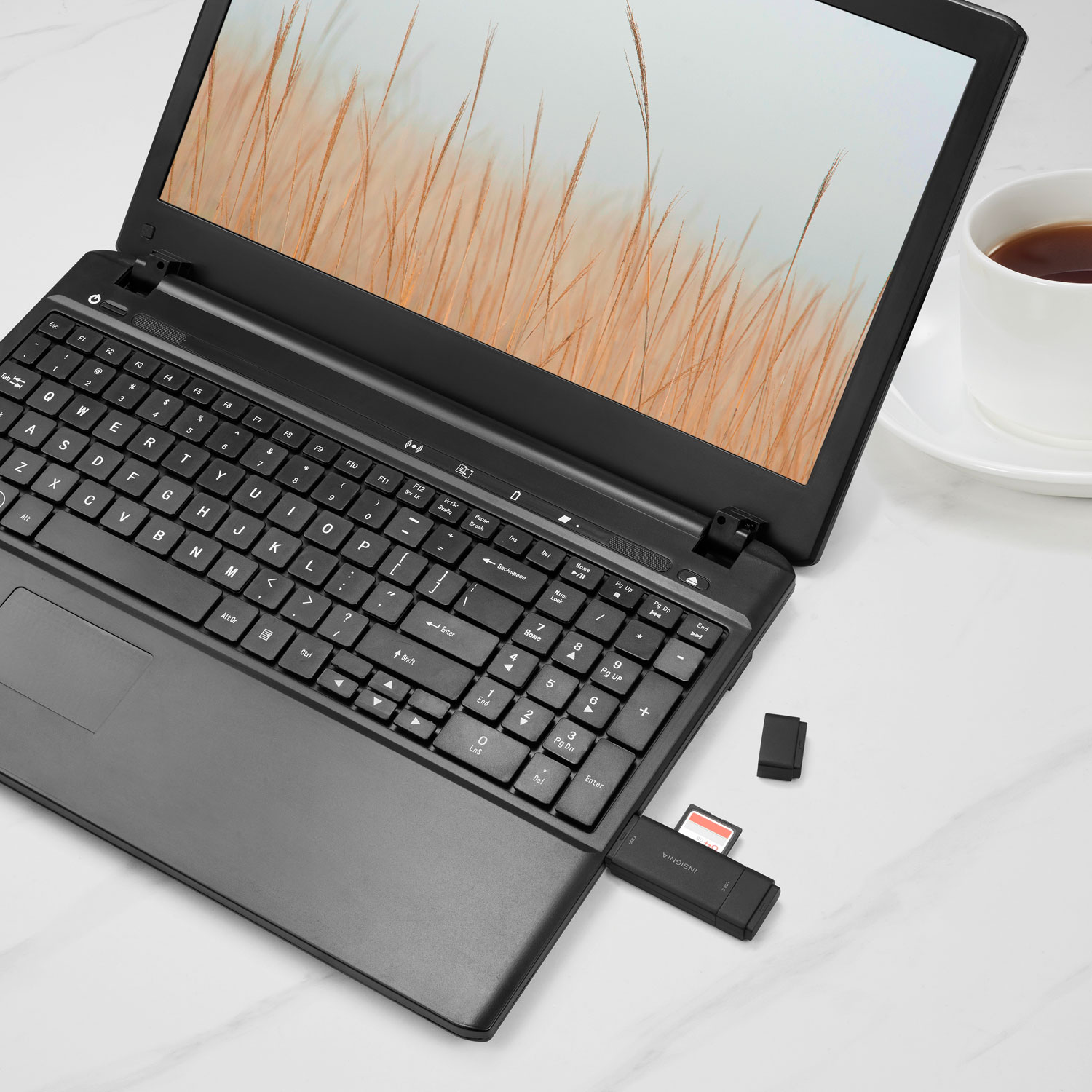 Lecteur de cartes mémoire USB-C/USB 3.0 à SD/microSD d'Insignia - Exclusivité Best Buy